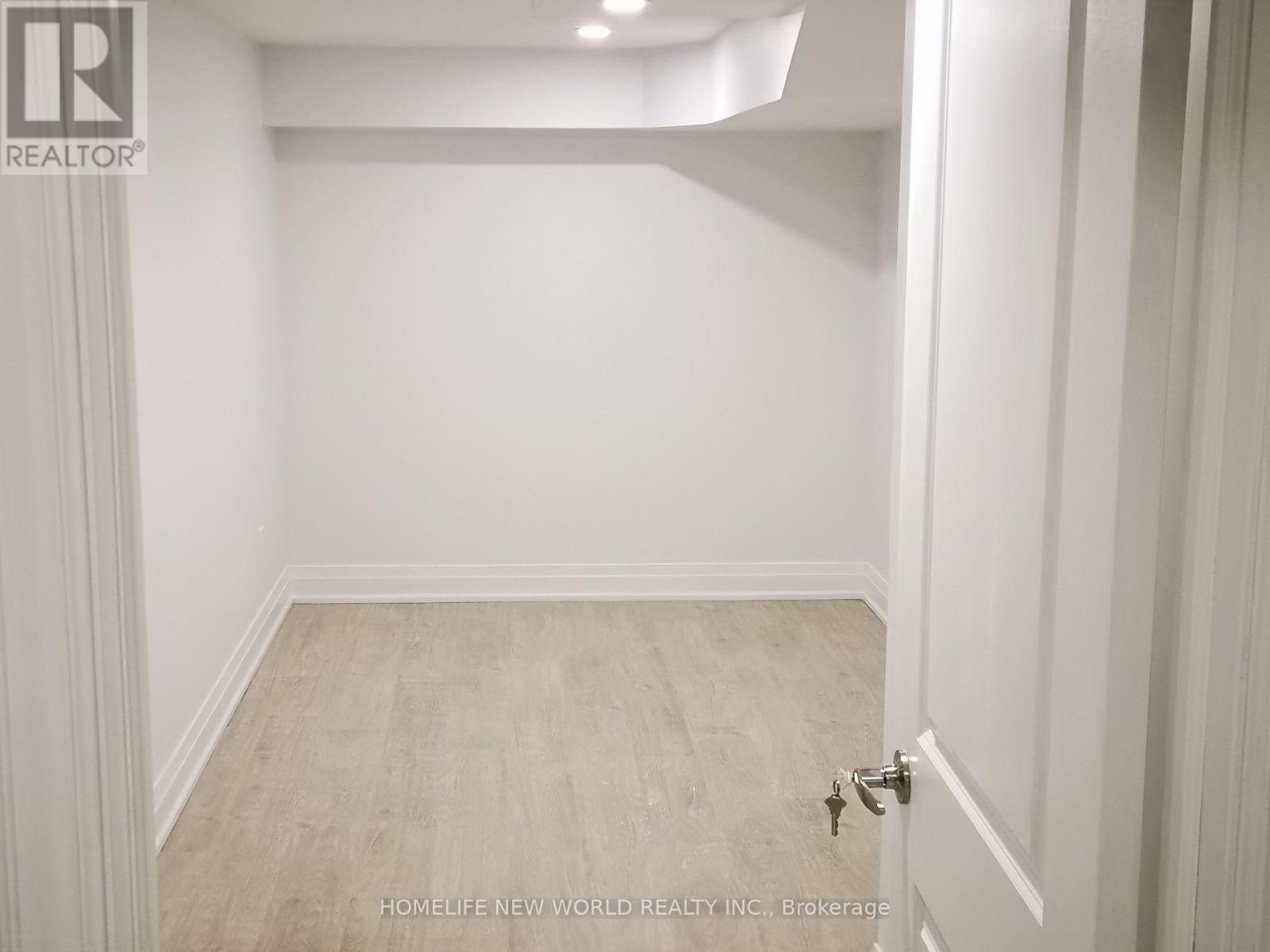 21 Liam Lane Property Photo 7