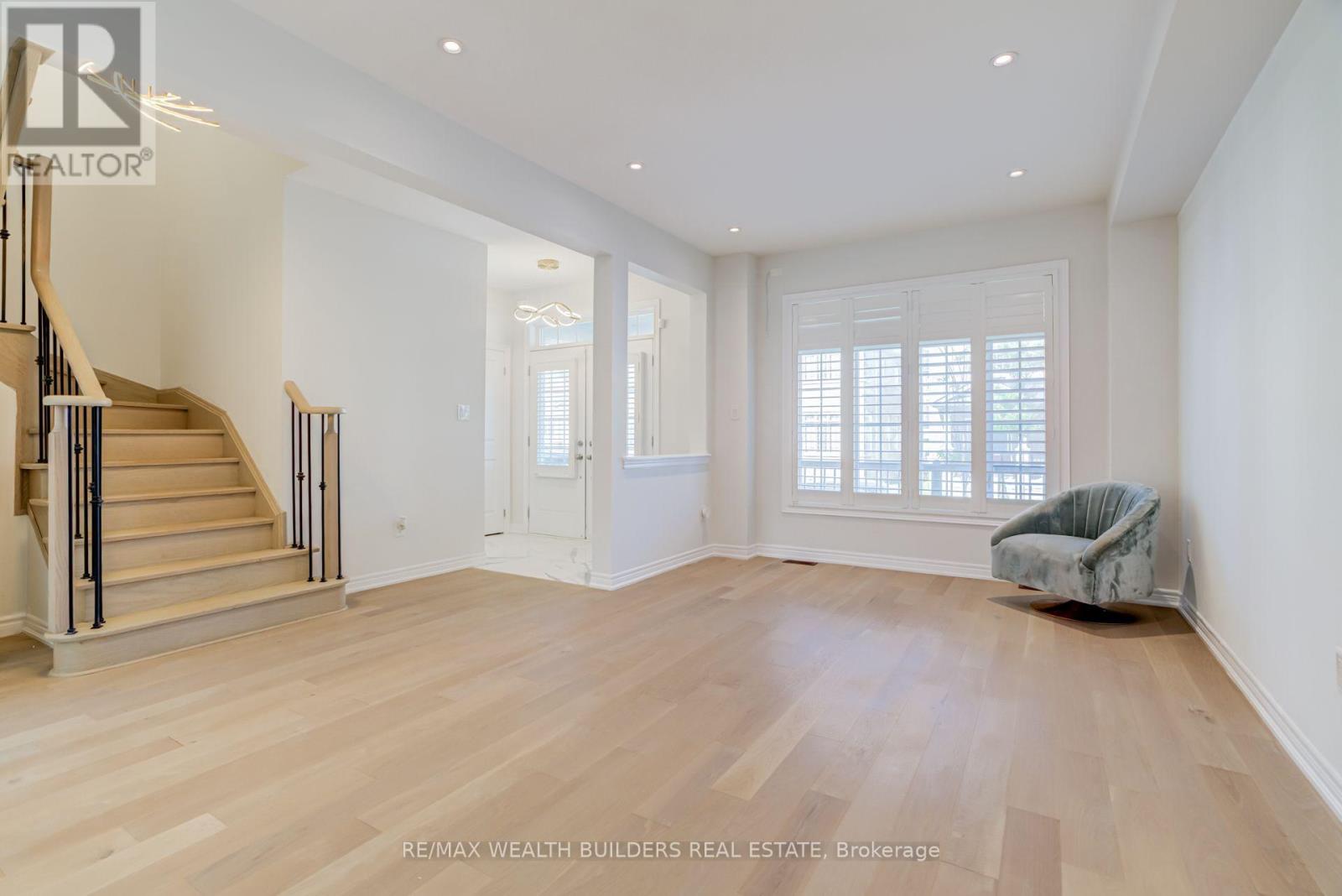 13 Waterleaf Road Property Photo 5