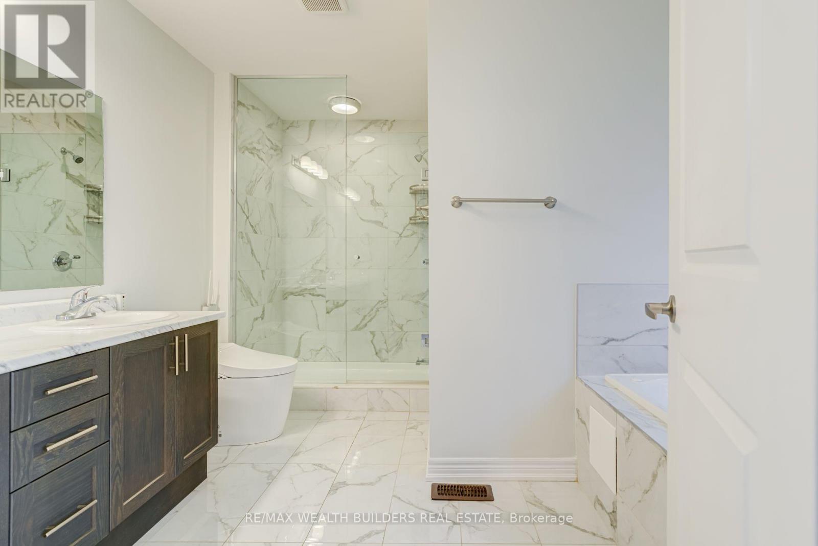 13 Waterleaf Road Property Photo 21
