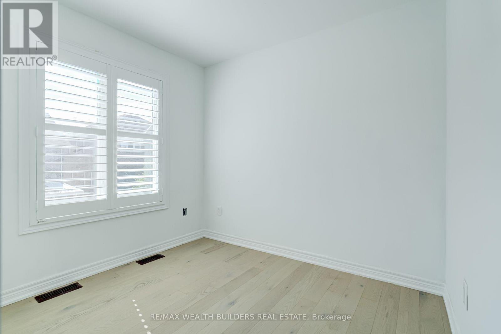 13 Waterleaf Road Property Photo 34