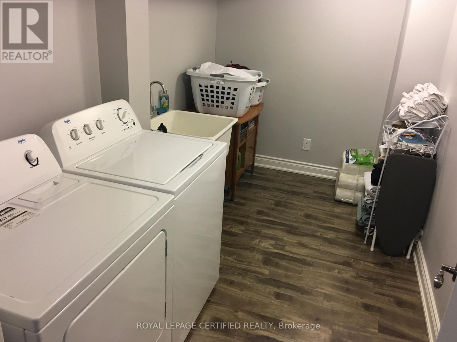 41 Danby Street Property Photo 45