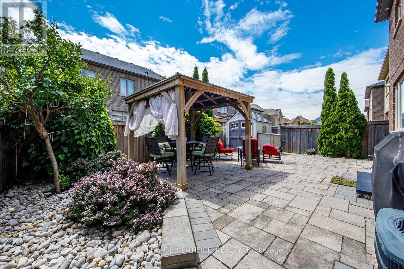 41 Danby Street Property Photo 47