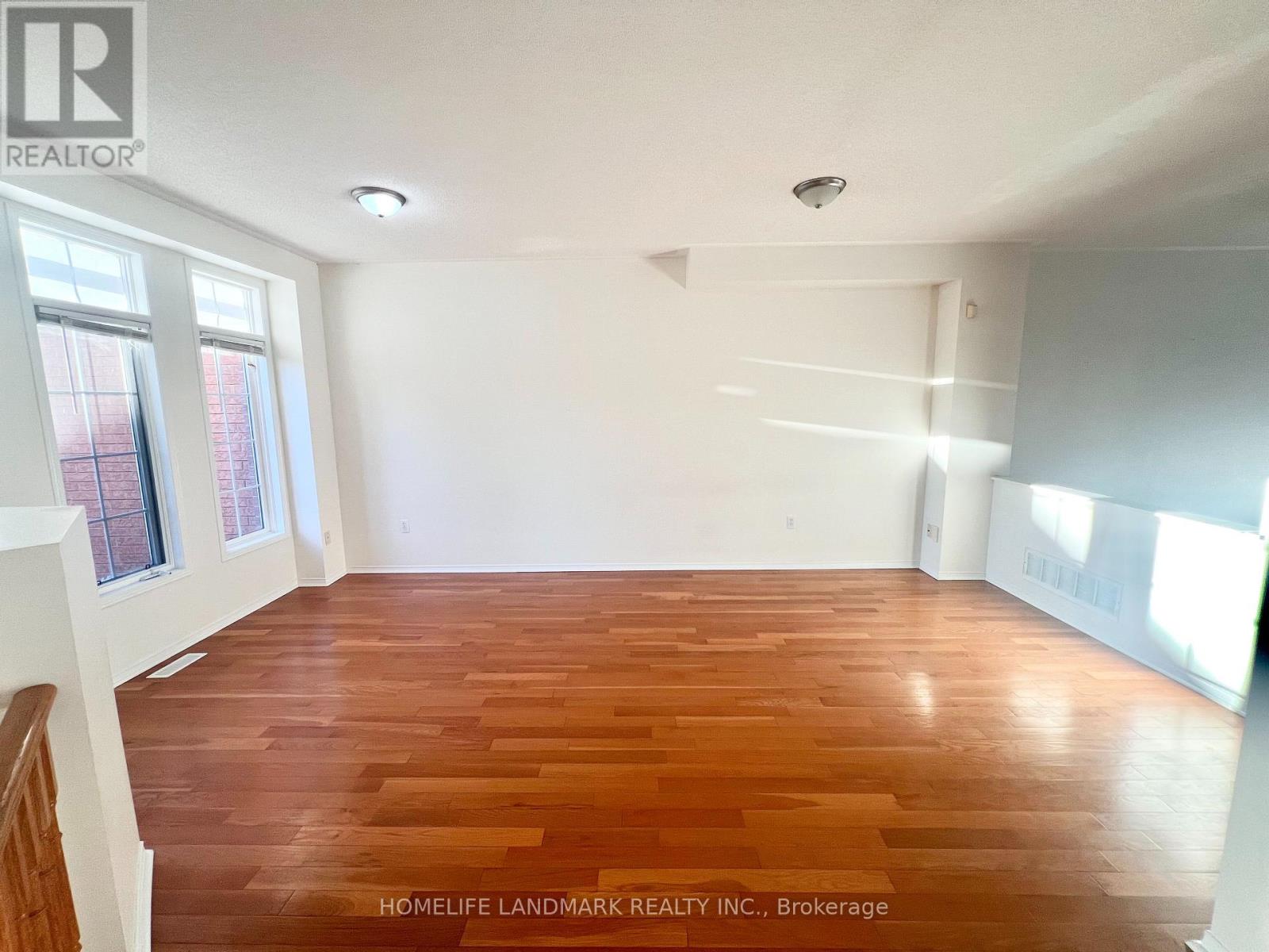 19 Fairlawn Avenue Property Photo 4