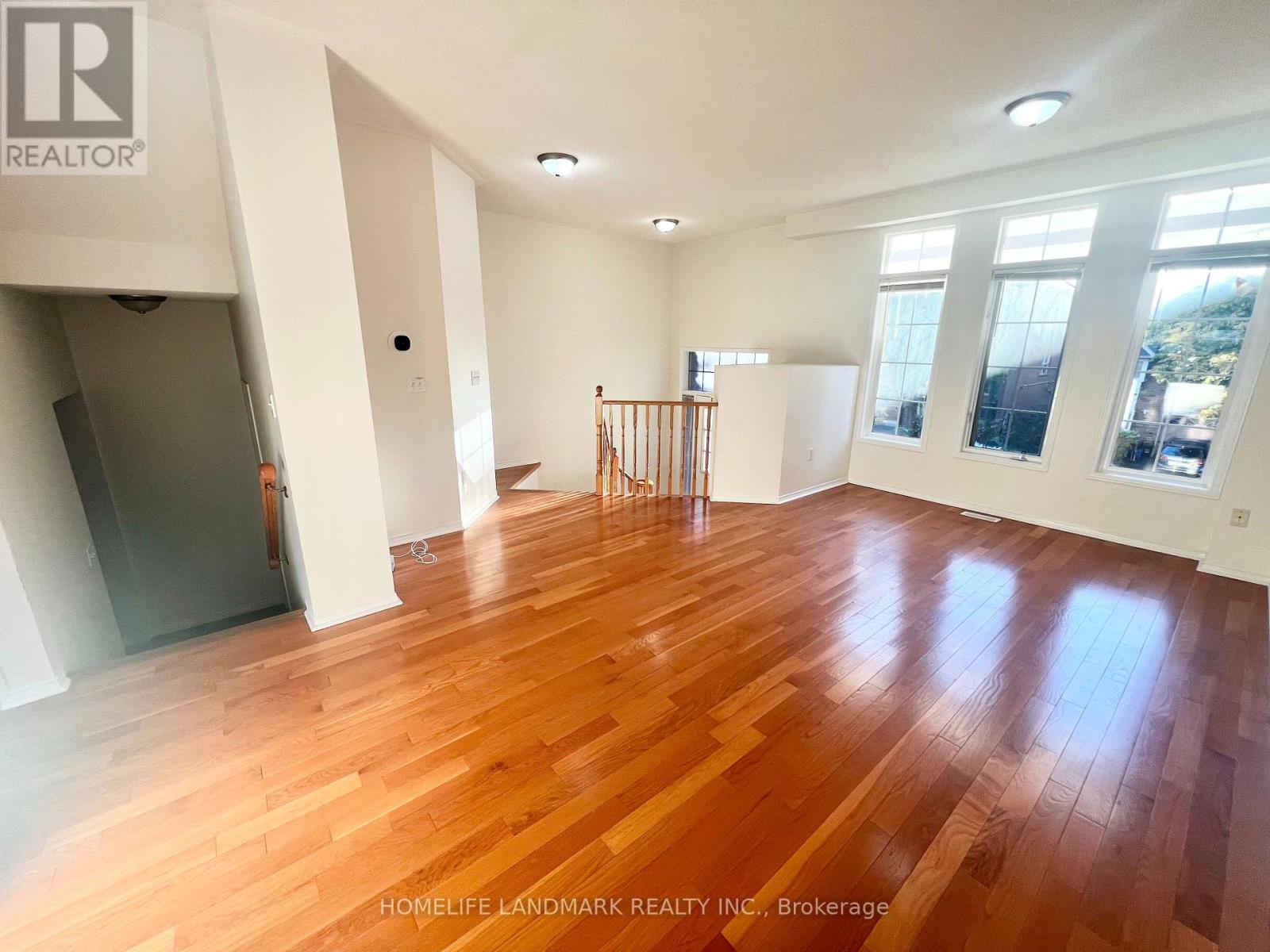 19 Fairlawn Avenue Property Photo 6