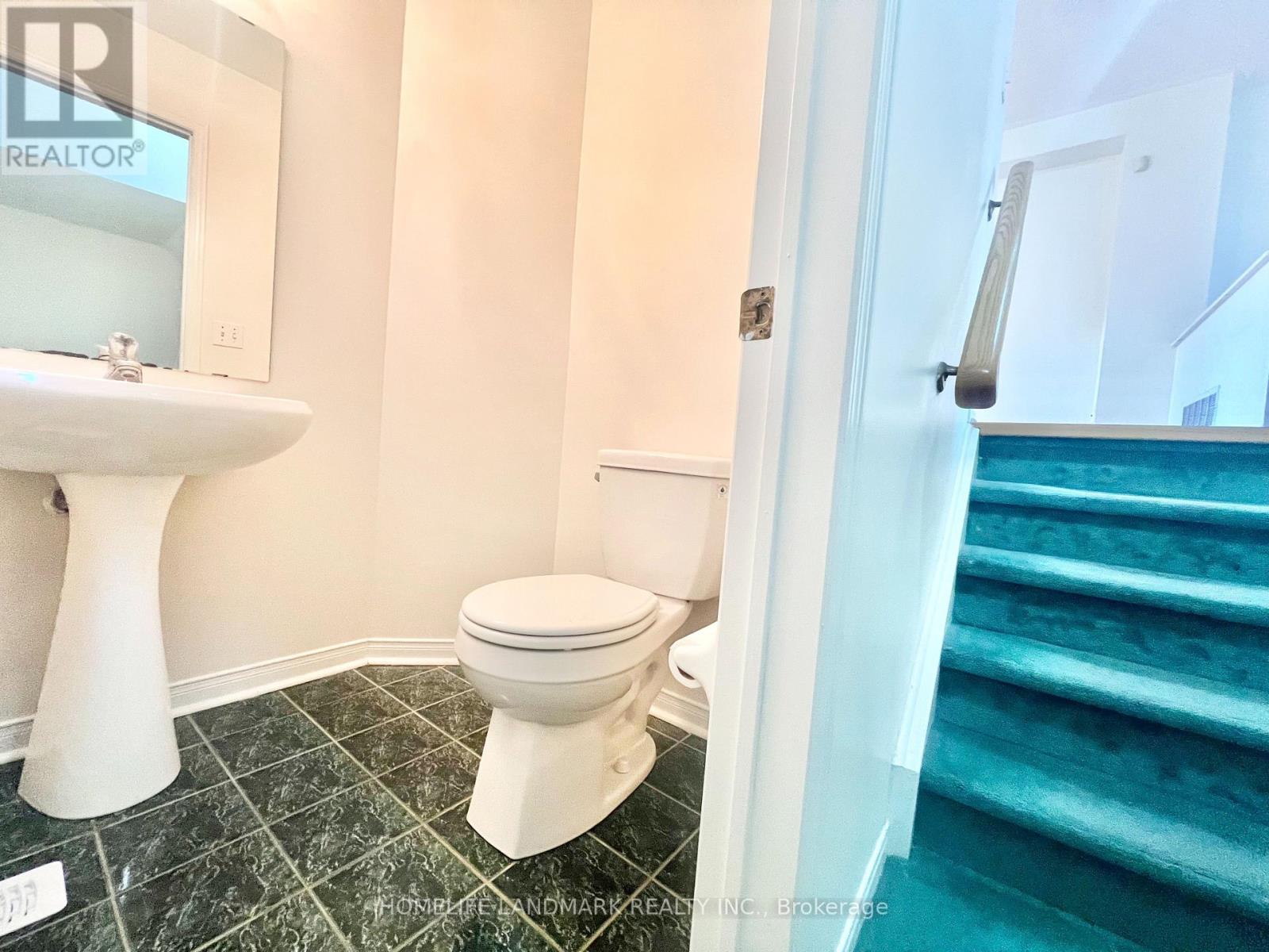 19 Fairlawn Avenue Property Photo 30