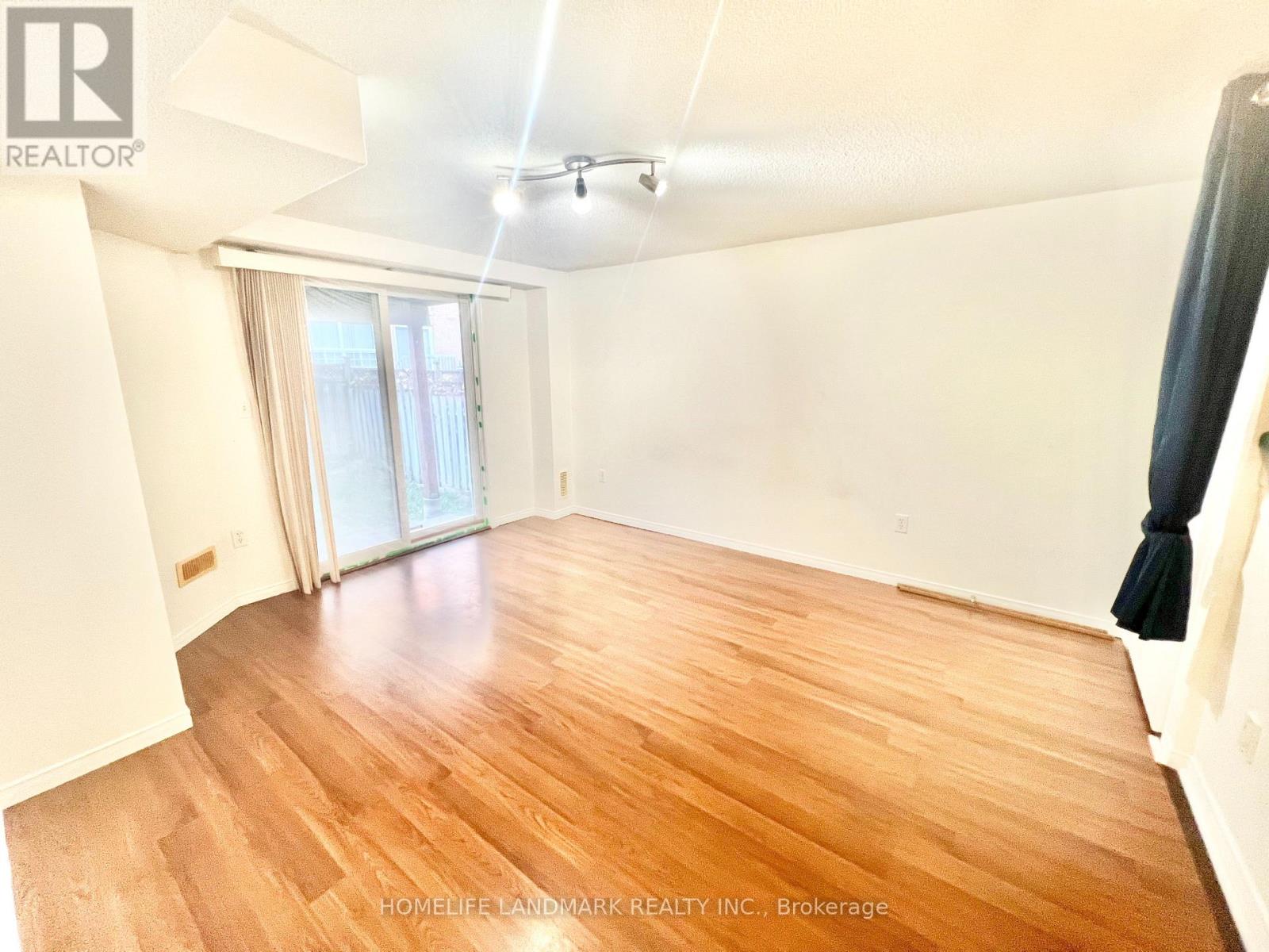 19 Fairlawn Avenue Property Photo 31