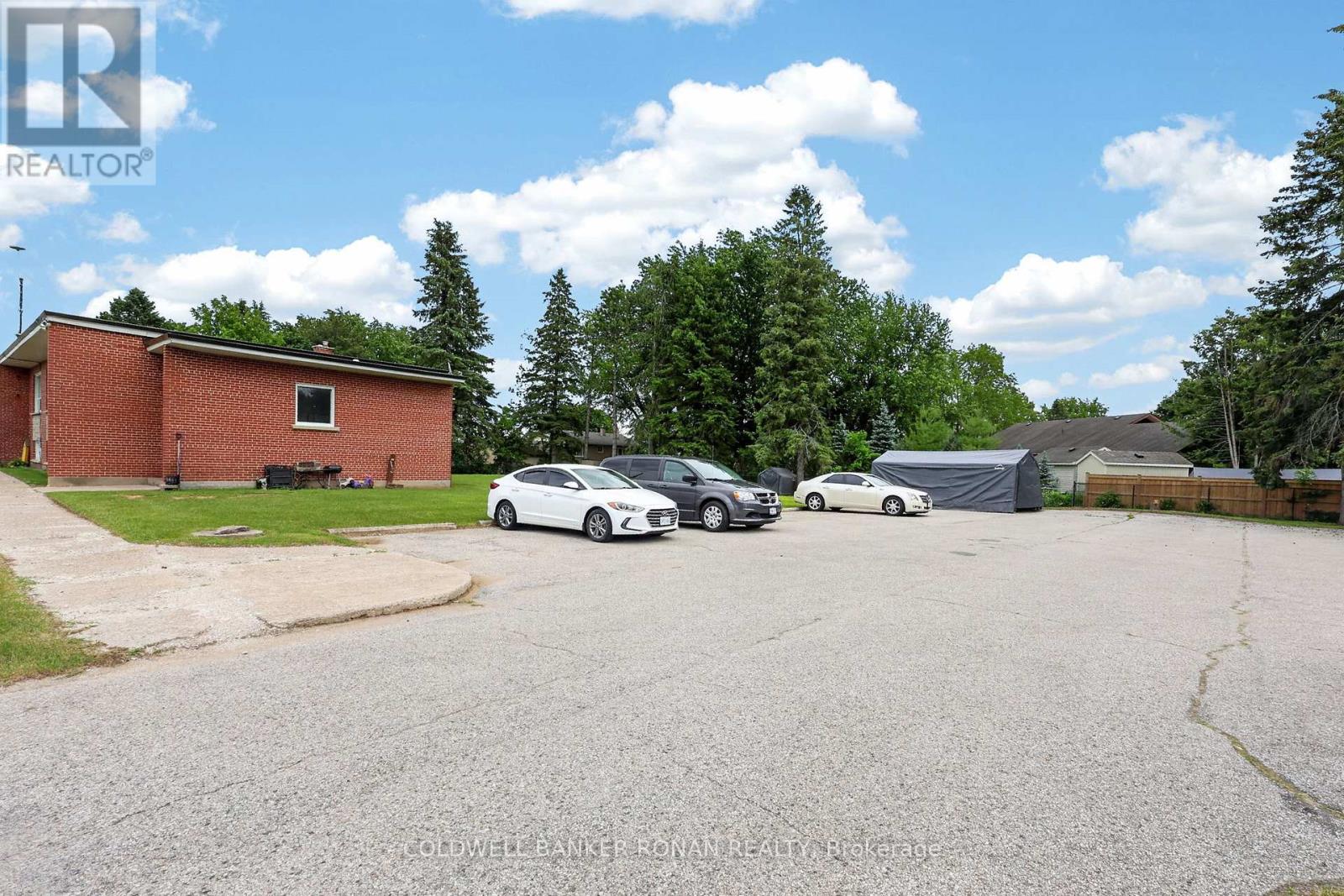 181 Murphy Road Property Photo 3