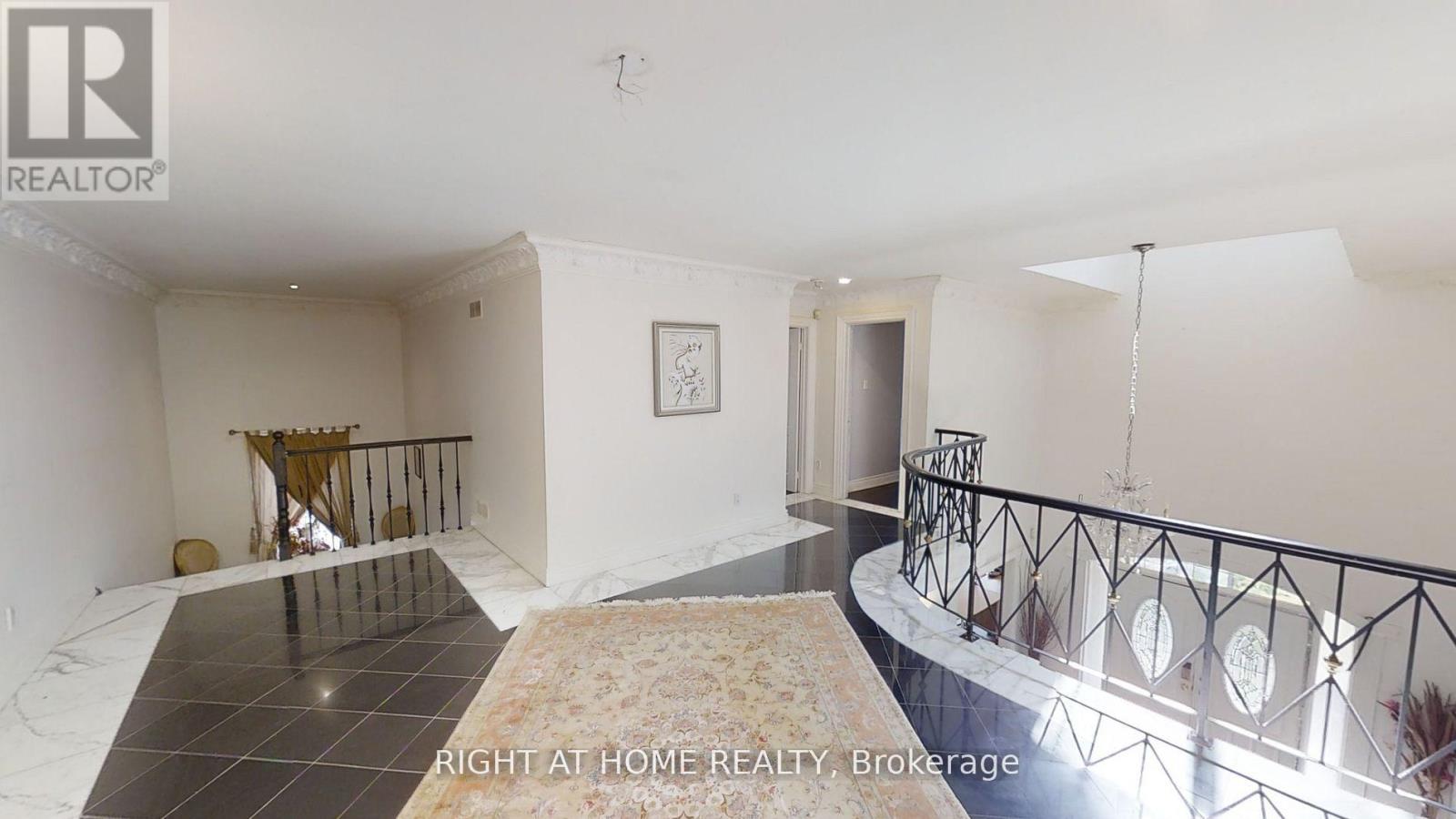 31 Northgate Crescent E Property Photo 18