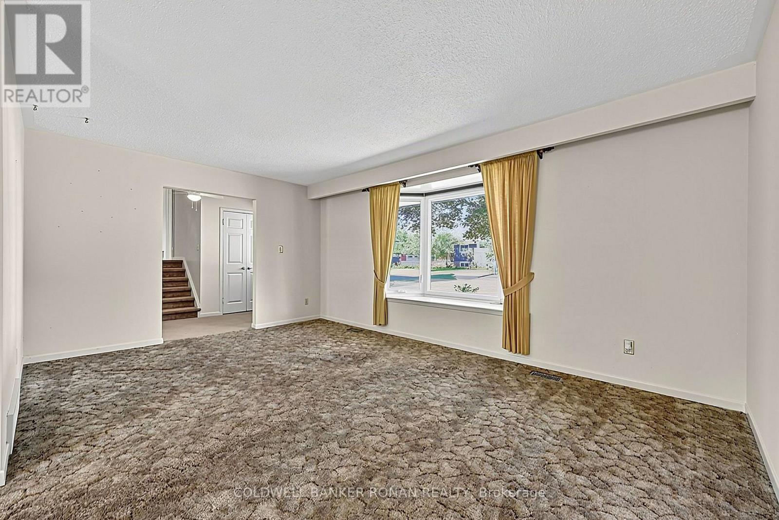 13 Grohal Drive Property Photo 11
