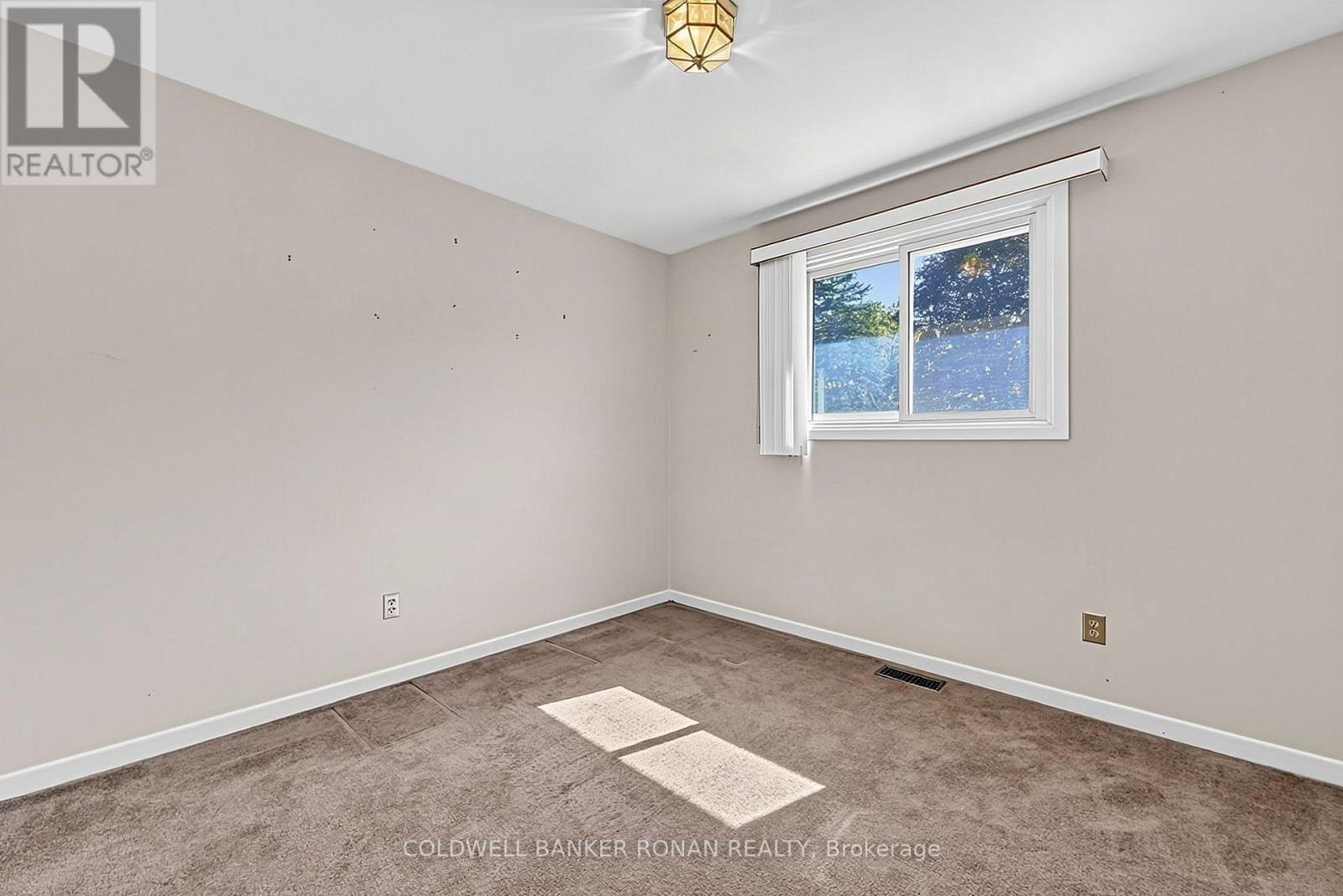 13 Grohal Drive Property Photo 23