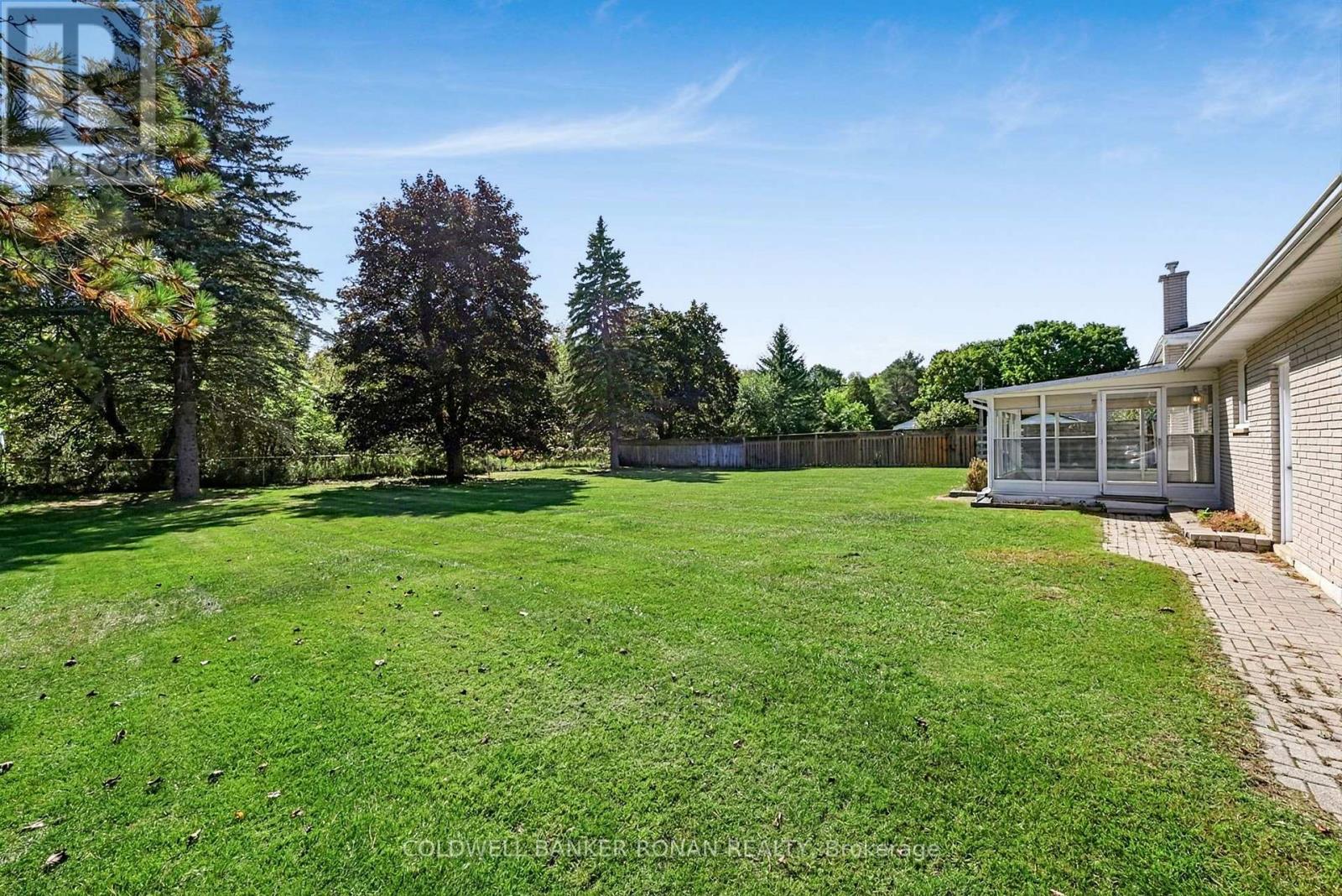 13 Grohal Drive Property Photo 27
