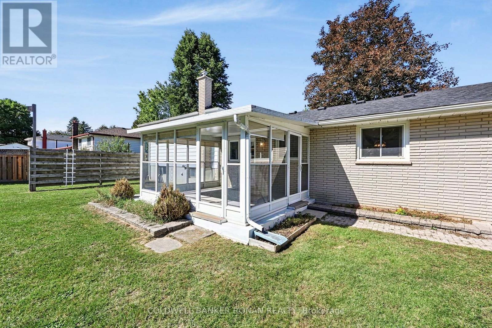 13 Grohal Drive Property Photo 28