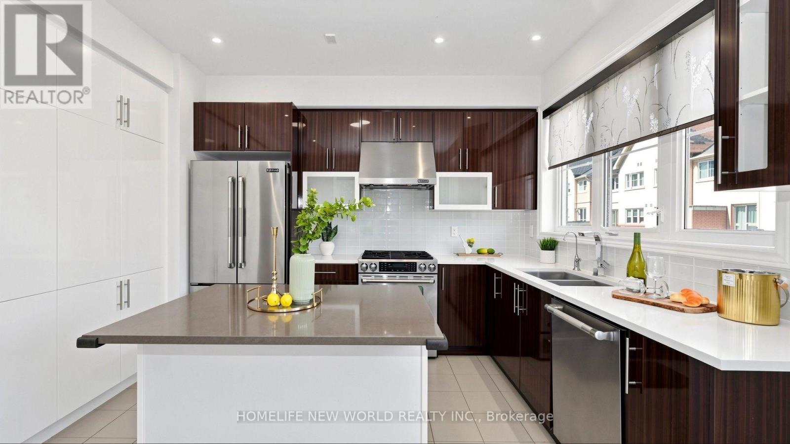 16 Victor Herbert Way Property Photo 19