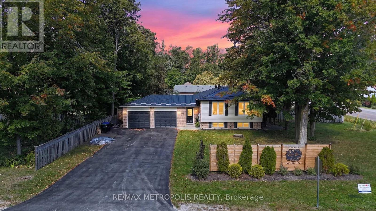 822 10th Line Property Photo 4