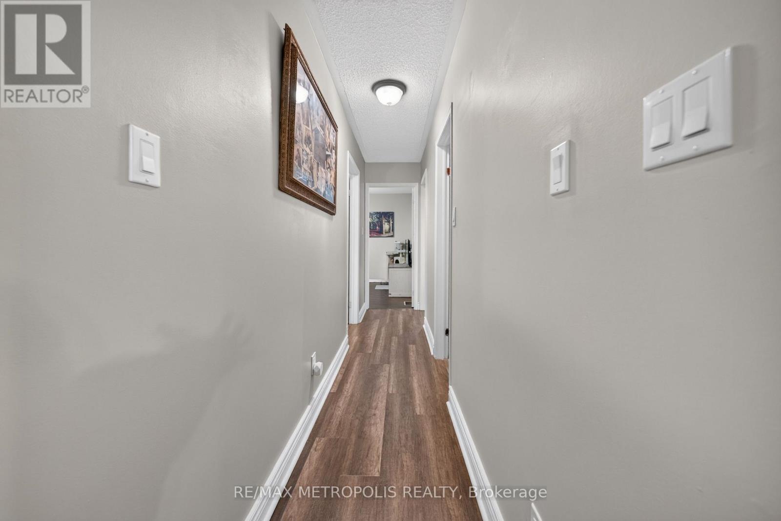 822 10th Line Property Photo 19