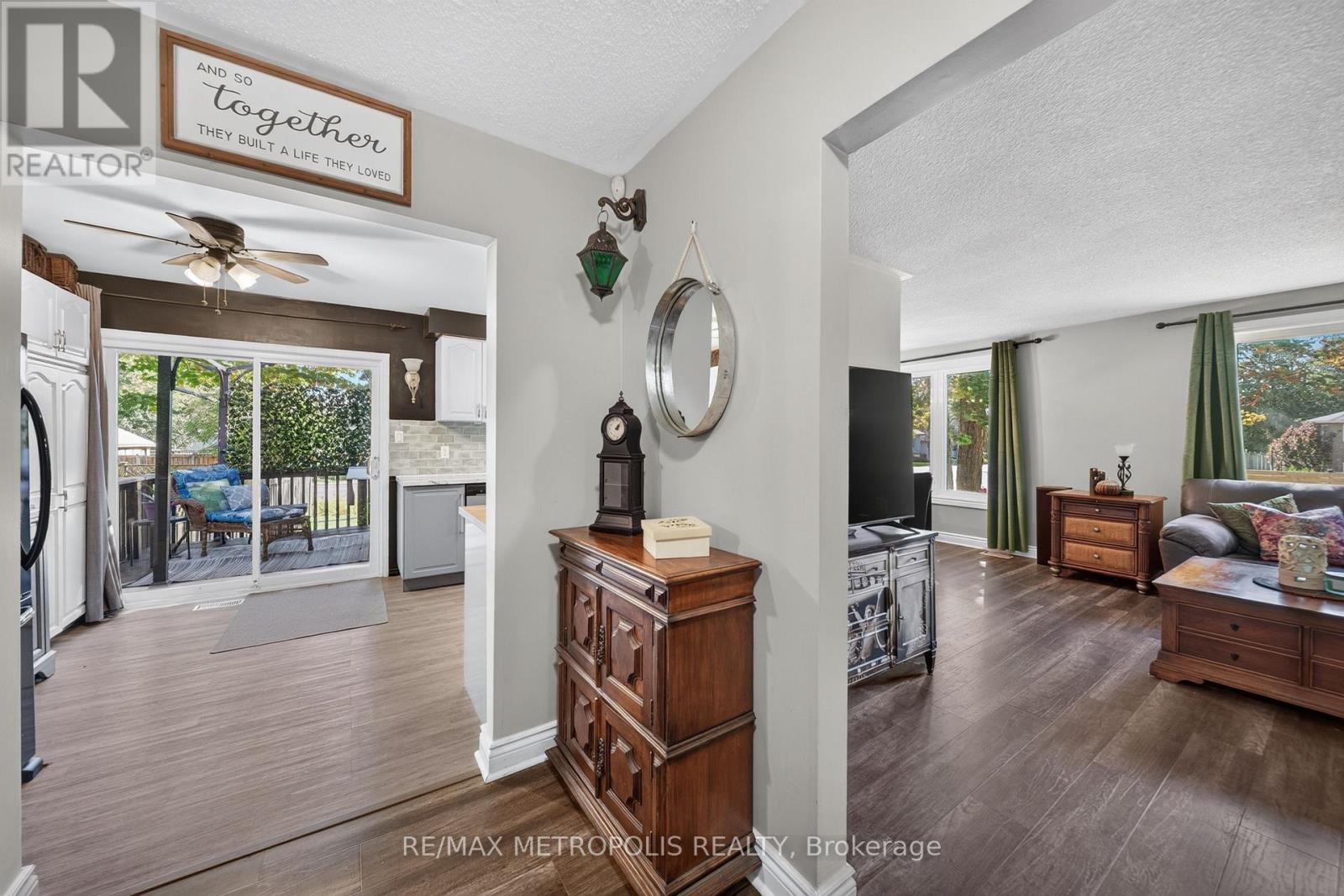 822 10th Line Property Photo 20