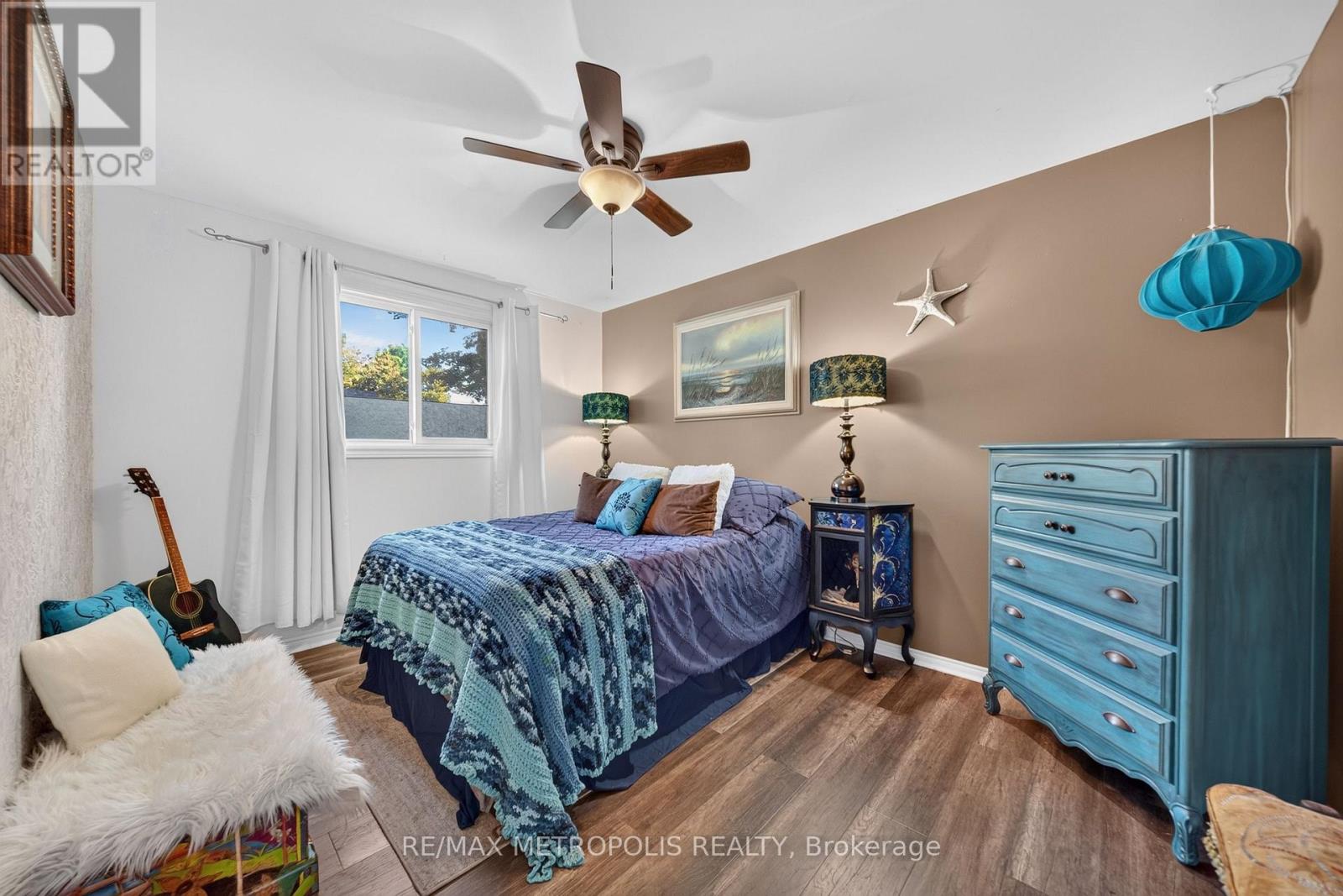 822 10th Line Property Photo 21