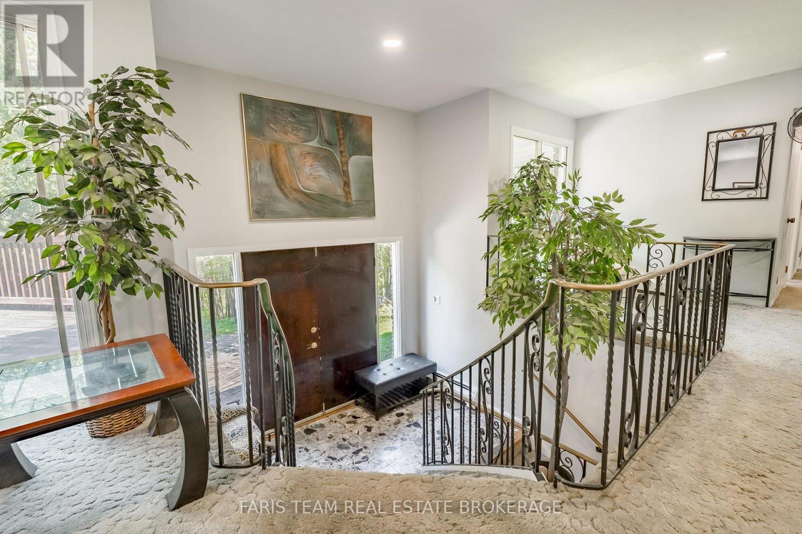5809 10th Side Road Property Photo 6