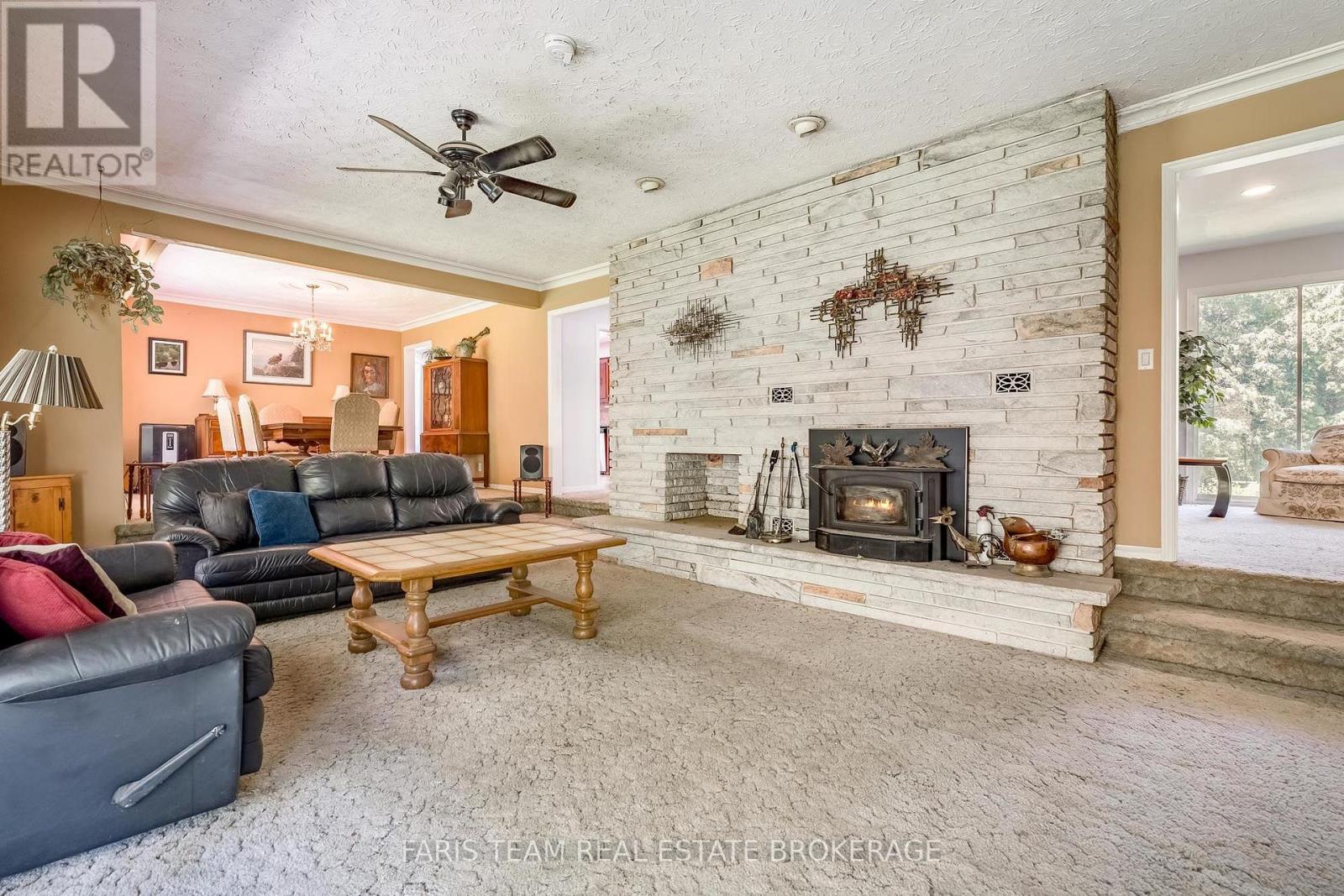 5809 10th Side Road Property Photo 15