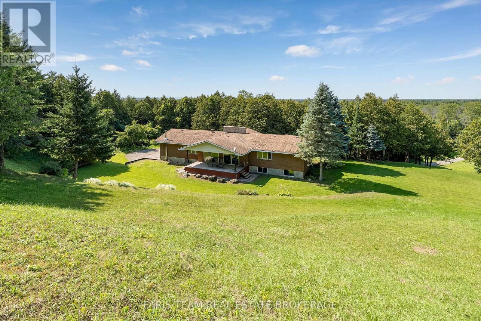 5809 10th Side Road Property Photo 34
