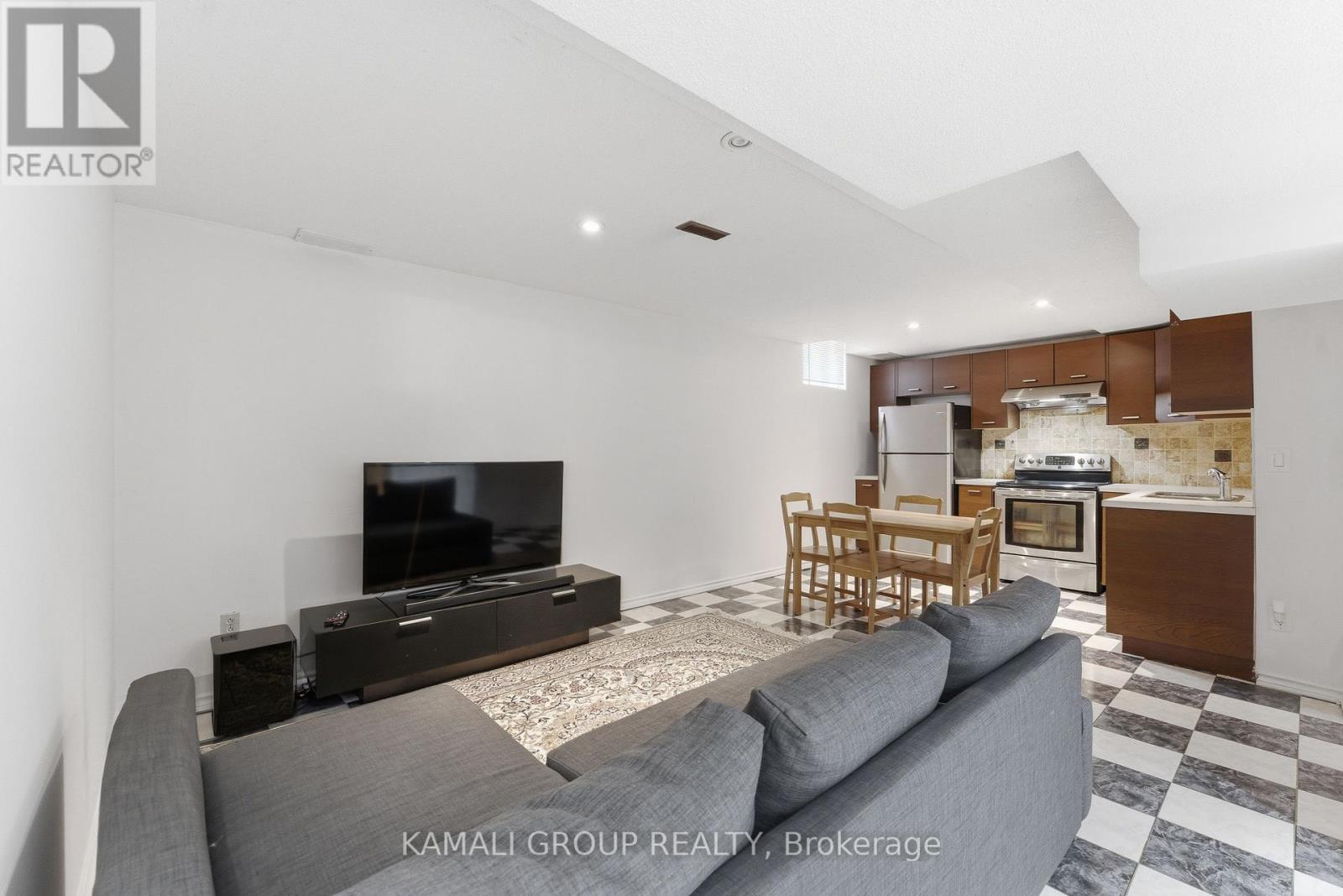 108 Killian Road Property Photo 44