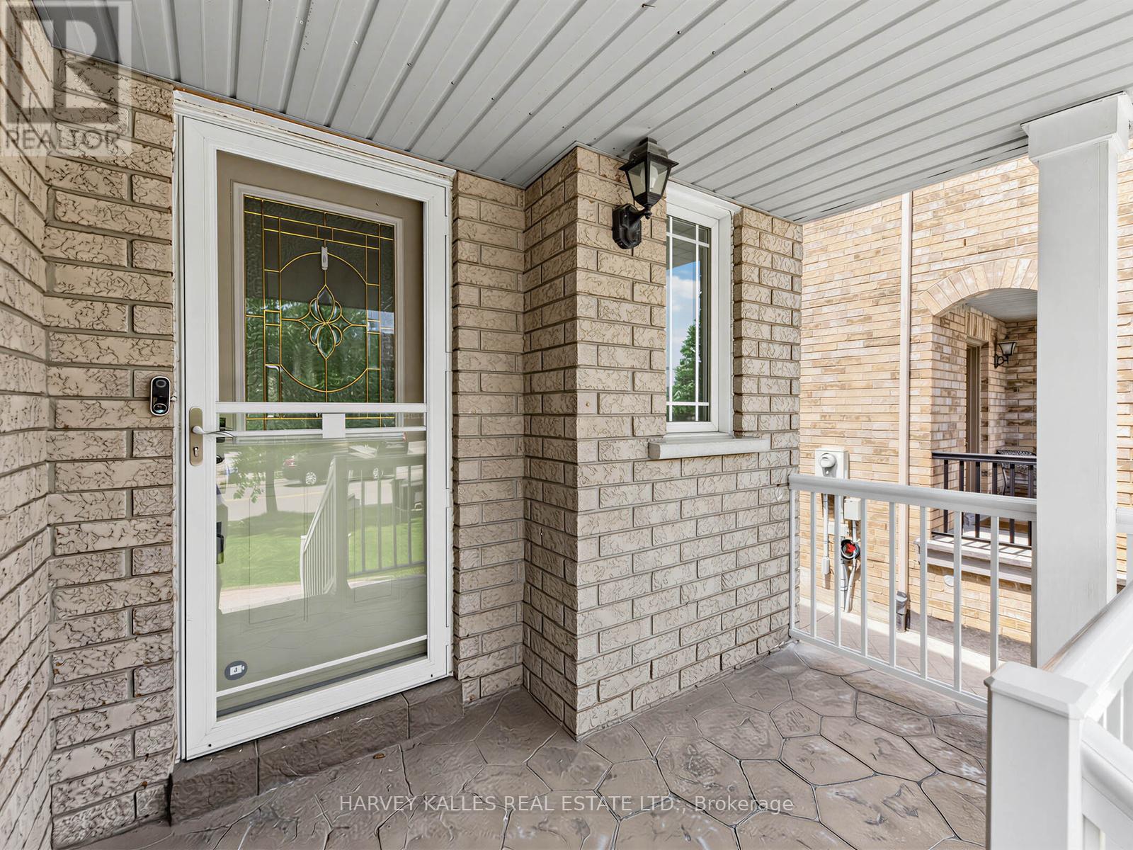 40 Blackthorn Drive Property Photo 3