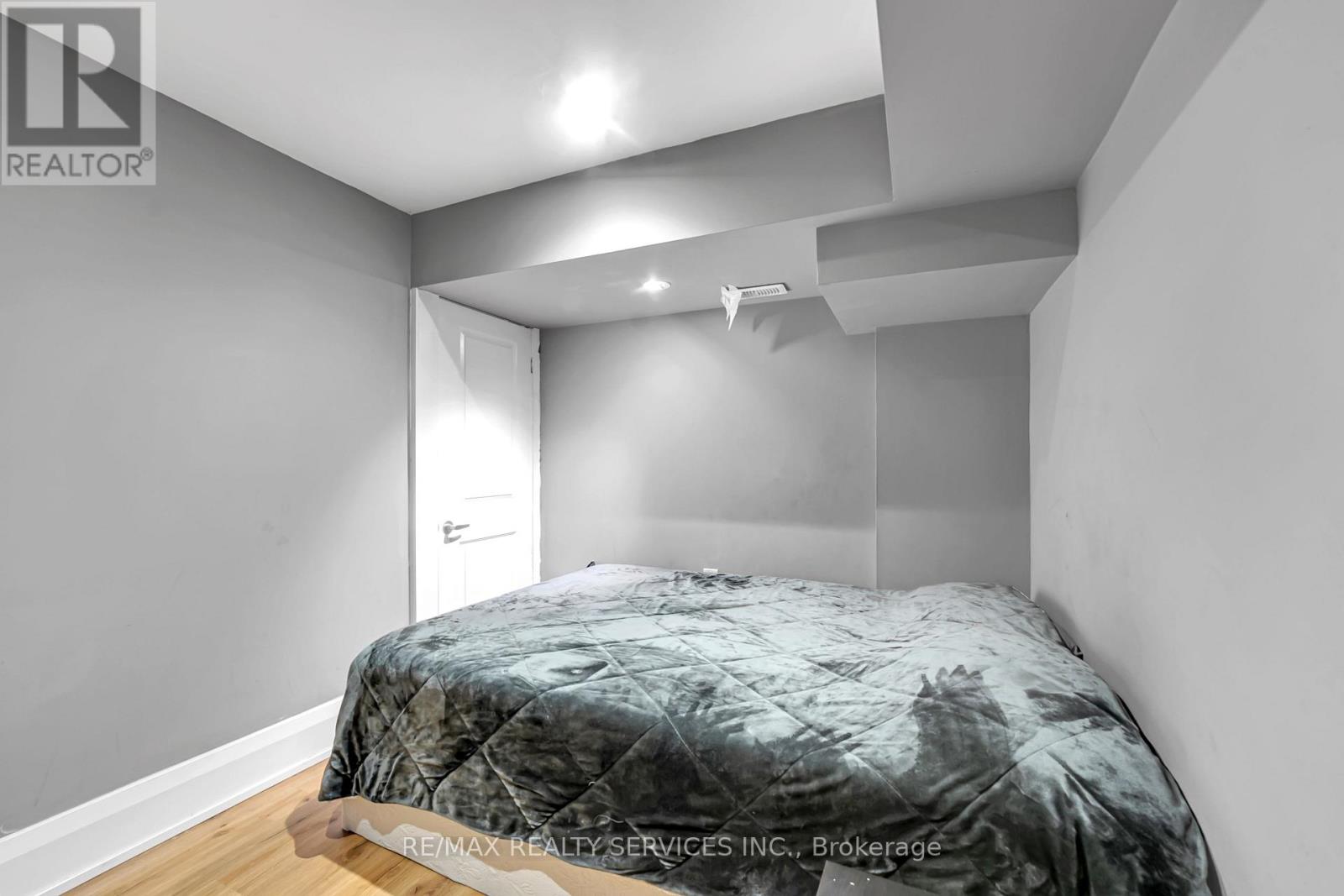 22 Giant Cedars Court Property Photo 40