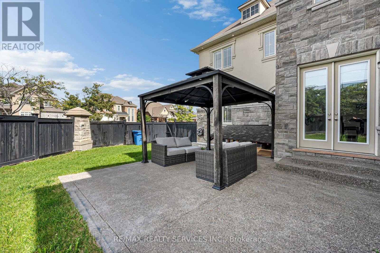 22 Giant Cedars Court Property Photo 42