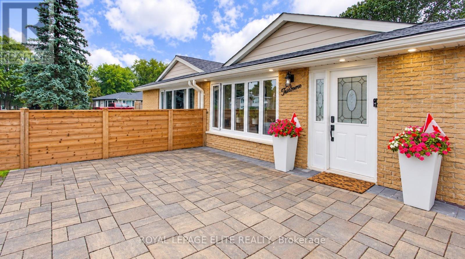 13 Alphonsus Court Property Photo 1