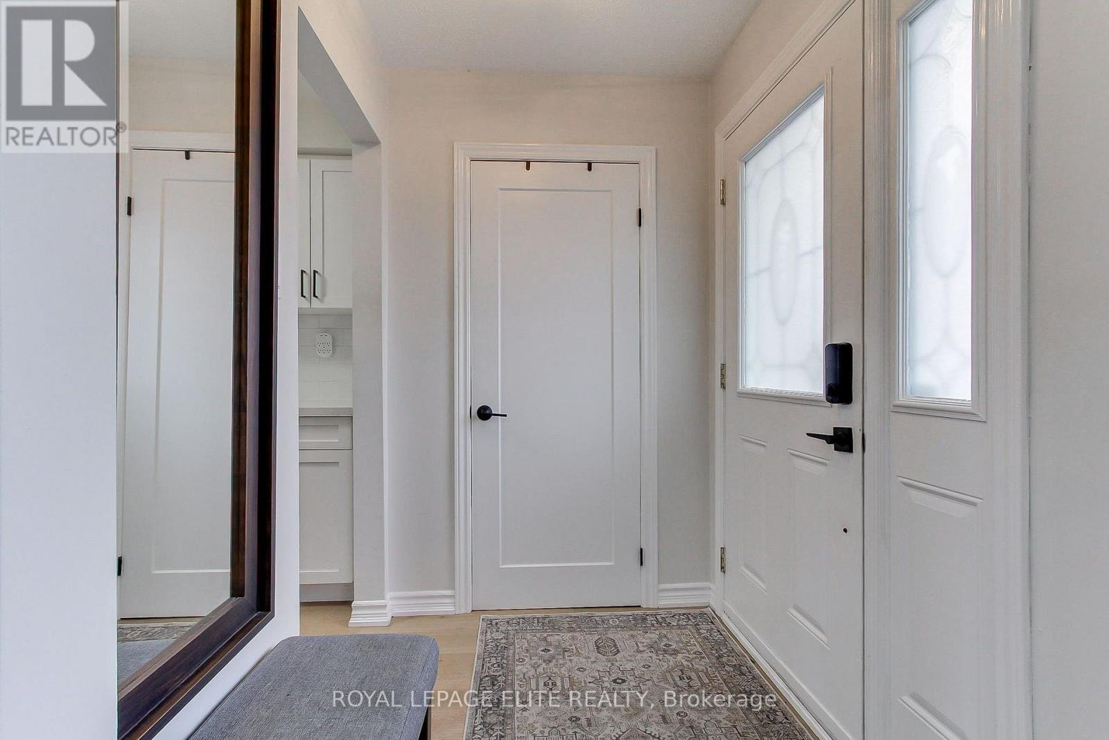 13 Alphonsus Court Property Photo 3