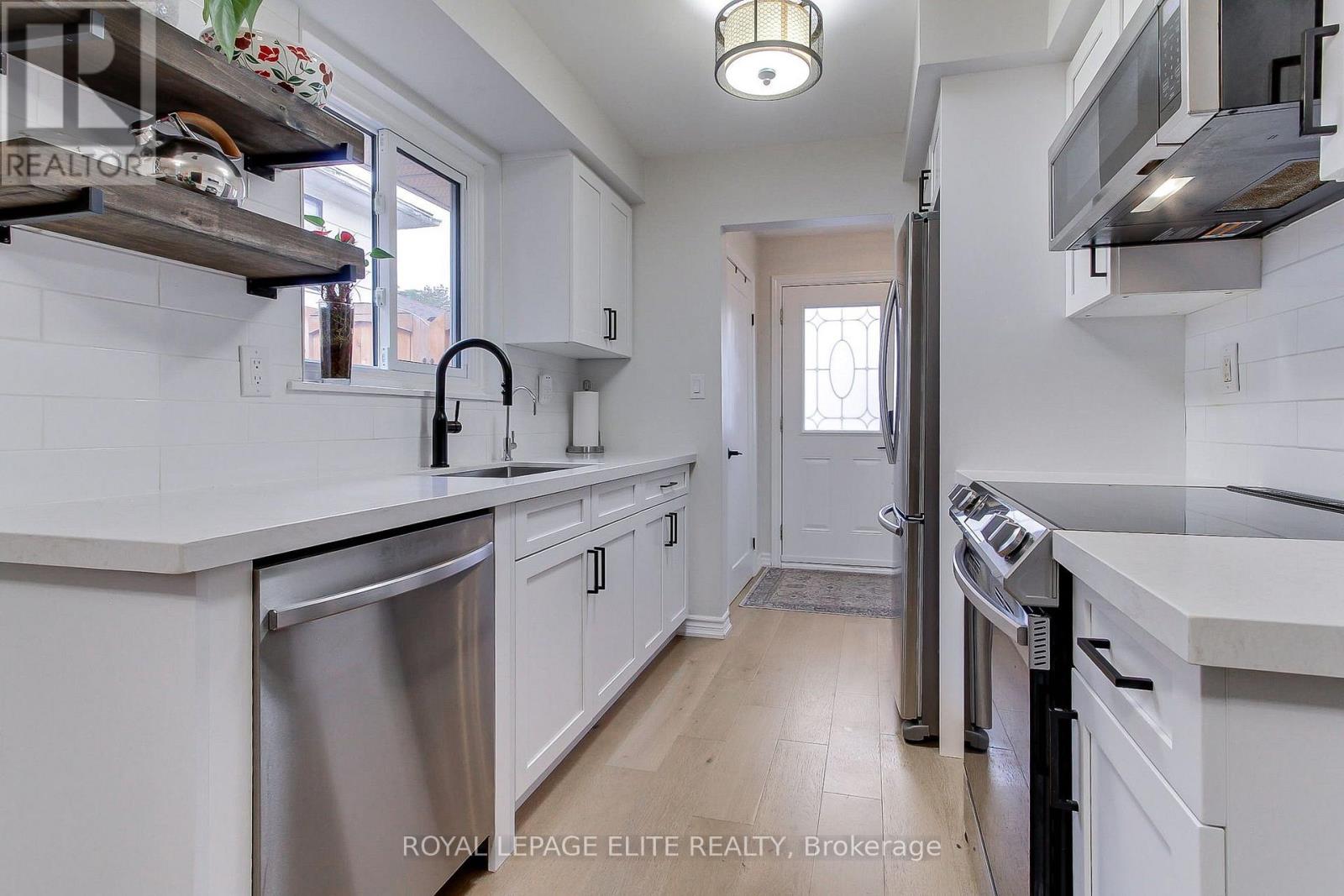 13 Alphonsus Court Property Photo 12