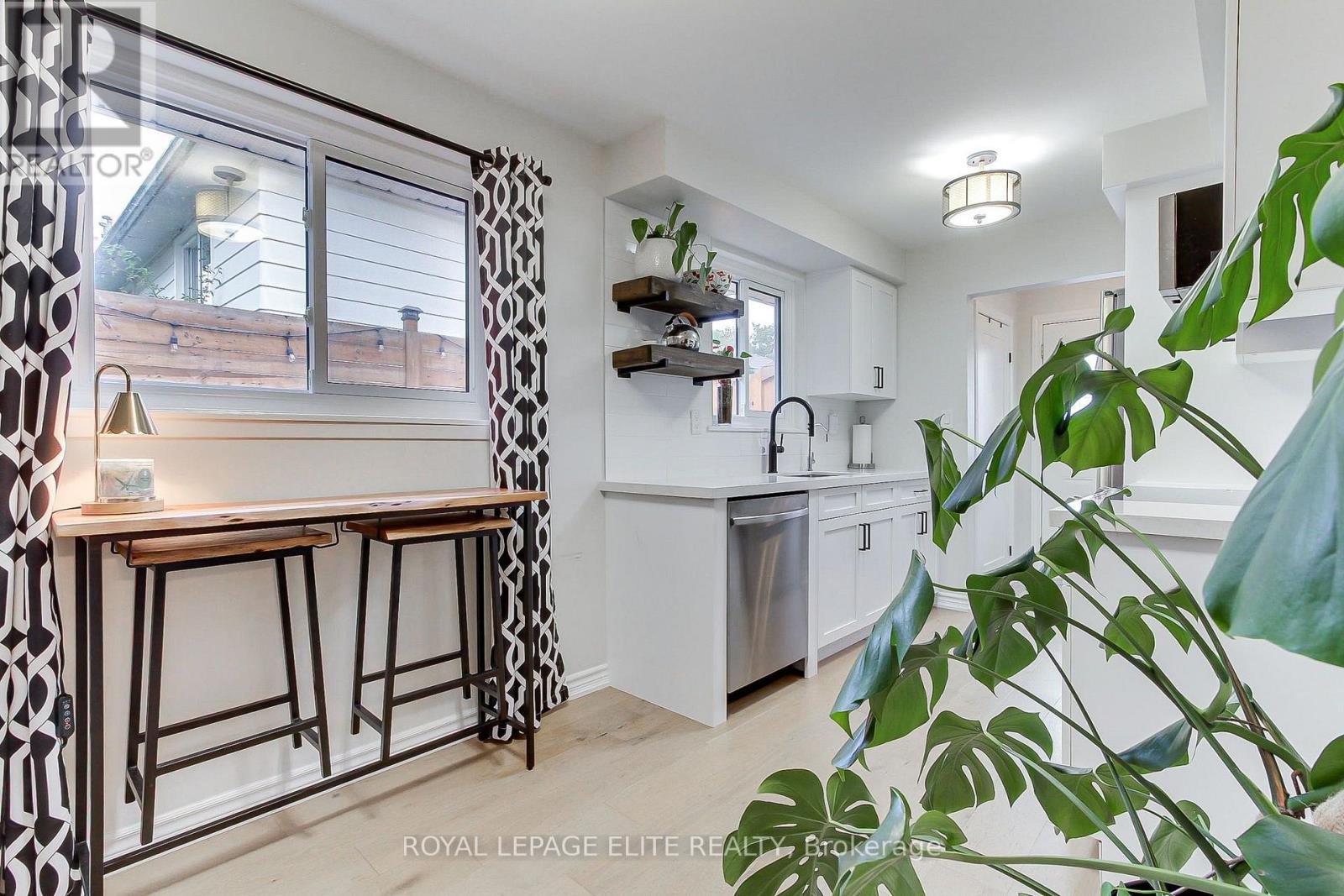 13 Alphonsus Court Property Photo 16