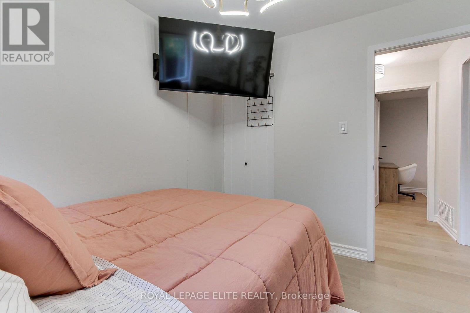 13 Alphonsus Court Property Photo 27