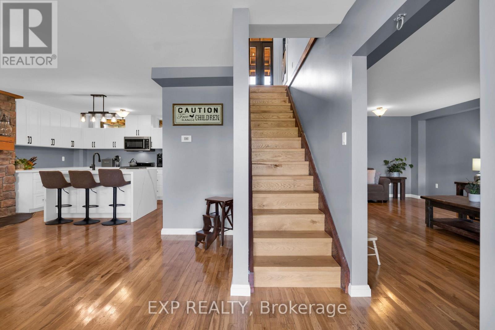 220 Lakeridge Road Property Photo 14