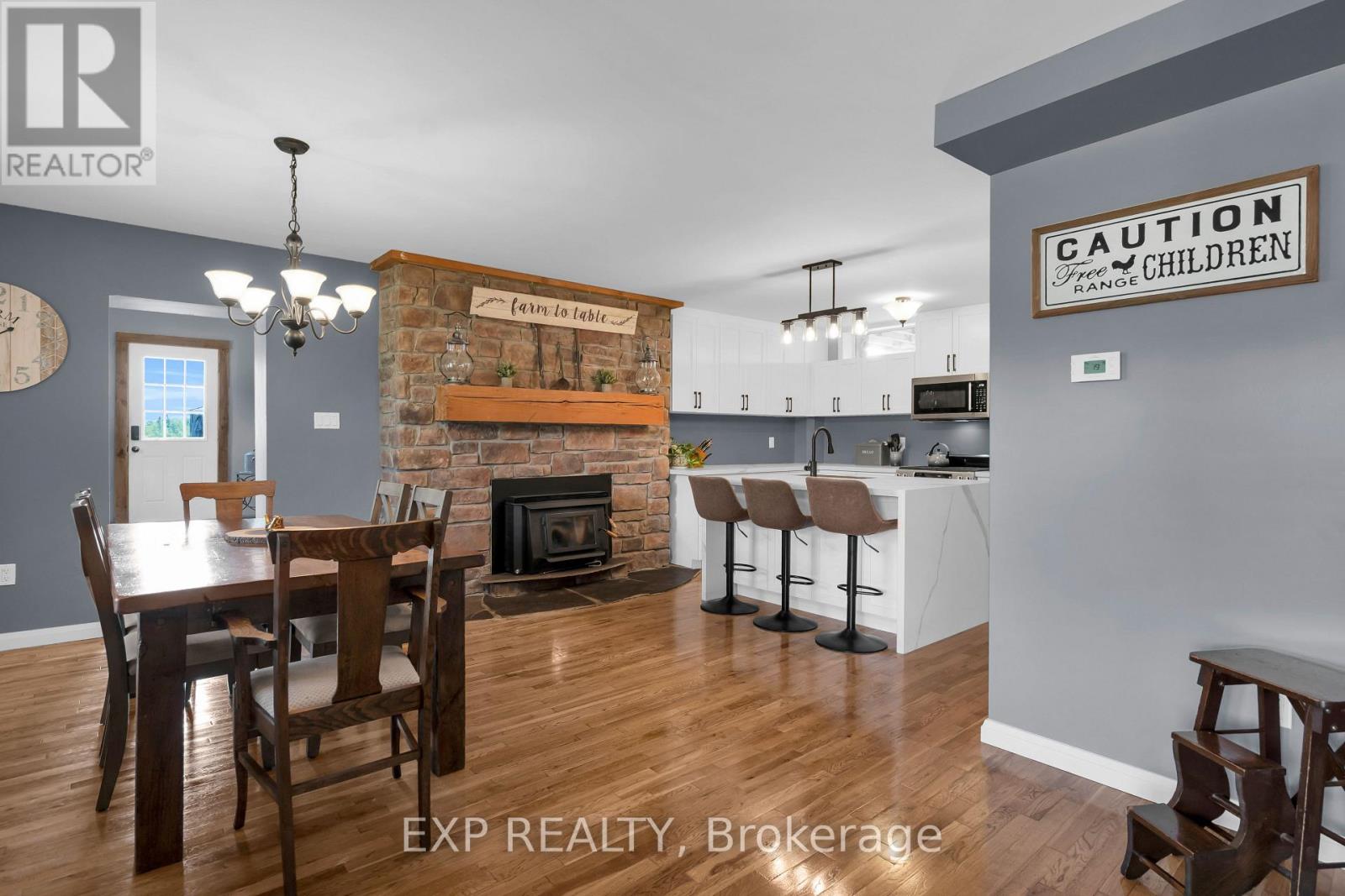 220 Lakeridge Road Property Photo 15
