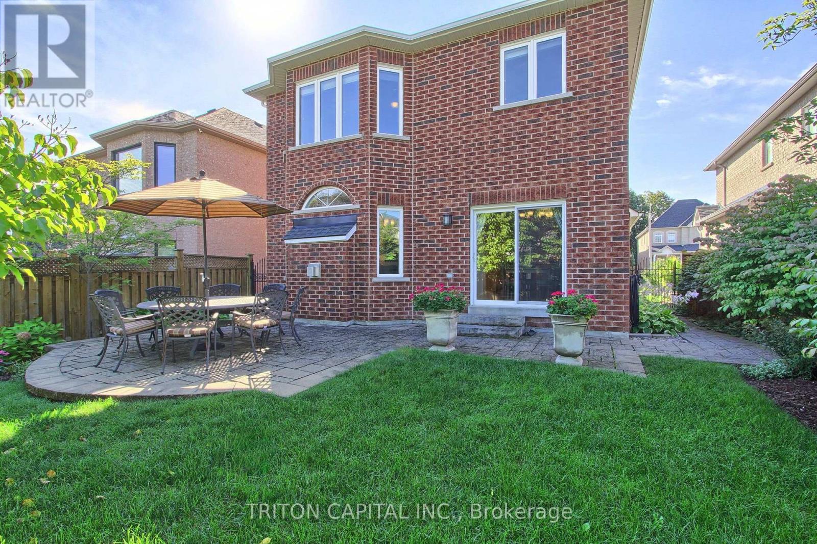 96 Timber Valley Avenue Property Photo 35