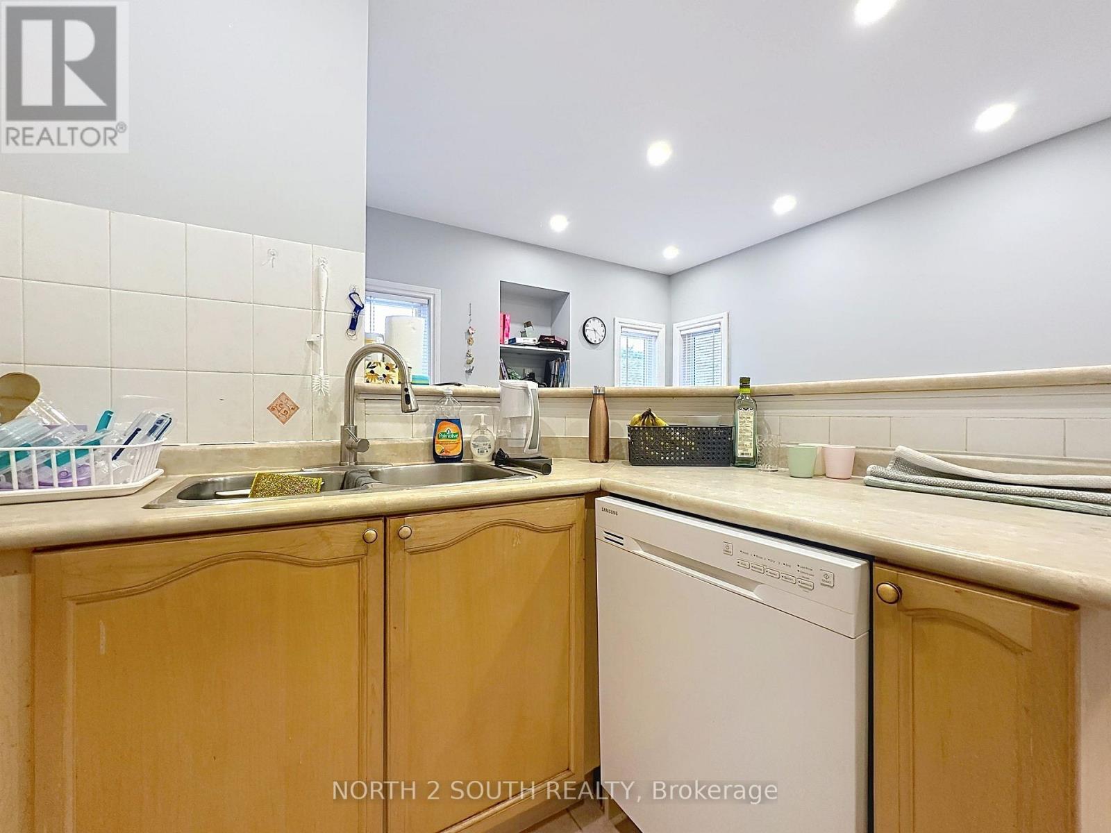 5 Bellagio Crescent Property Photo 9