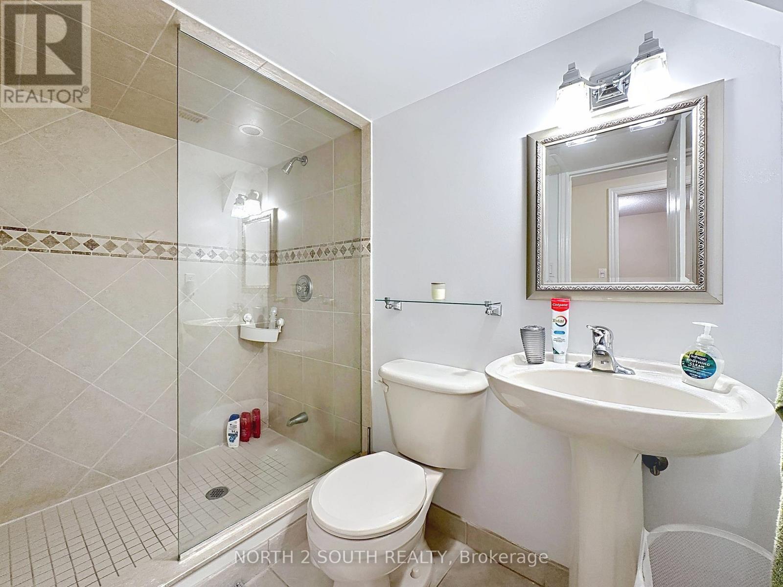 5 Bellagio Crescent Property Photo 24