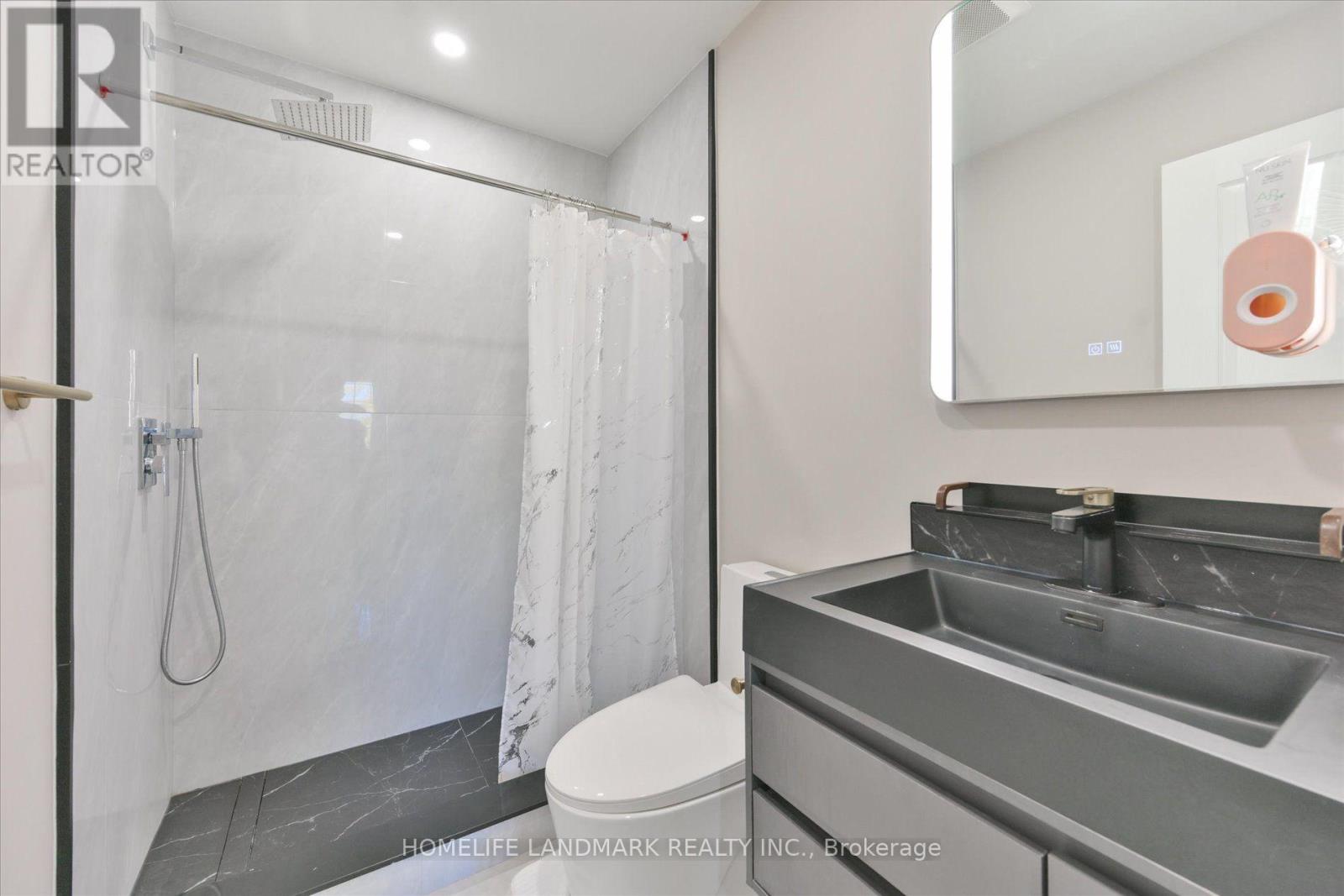 24 Harlan Street Property Photo 19