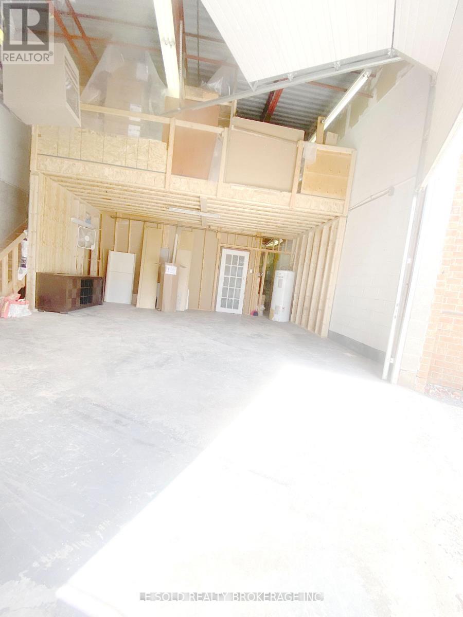 4 H - Warehouse - 117 Ringwood Drive Property Photo 3