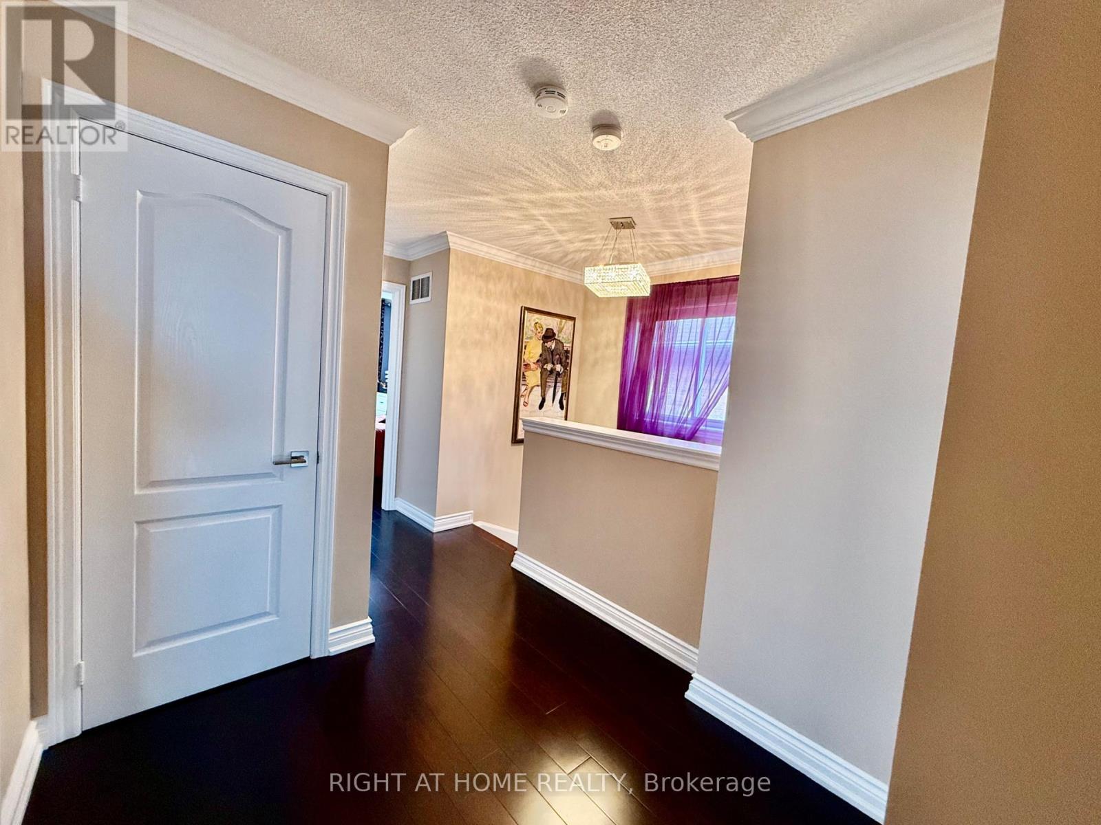 129 Four Seasons Crescent Property Photo 18