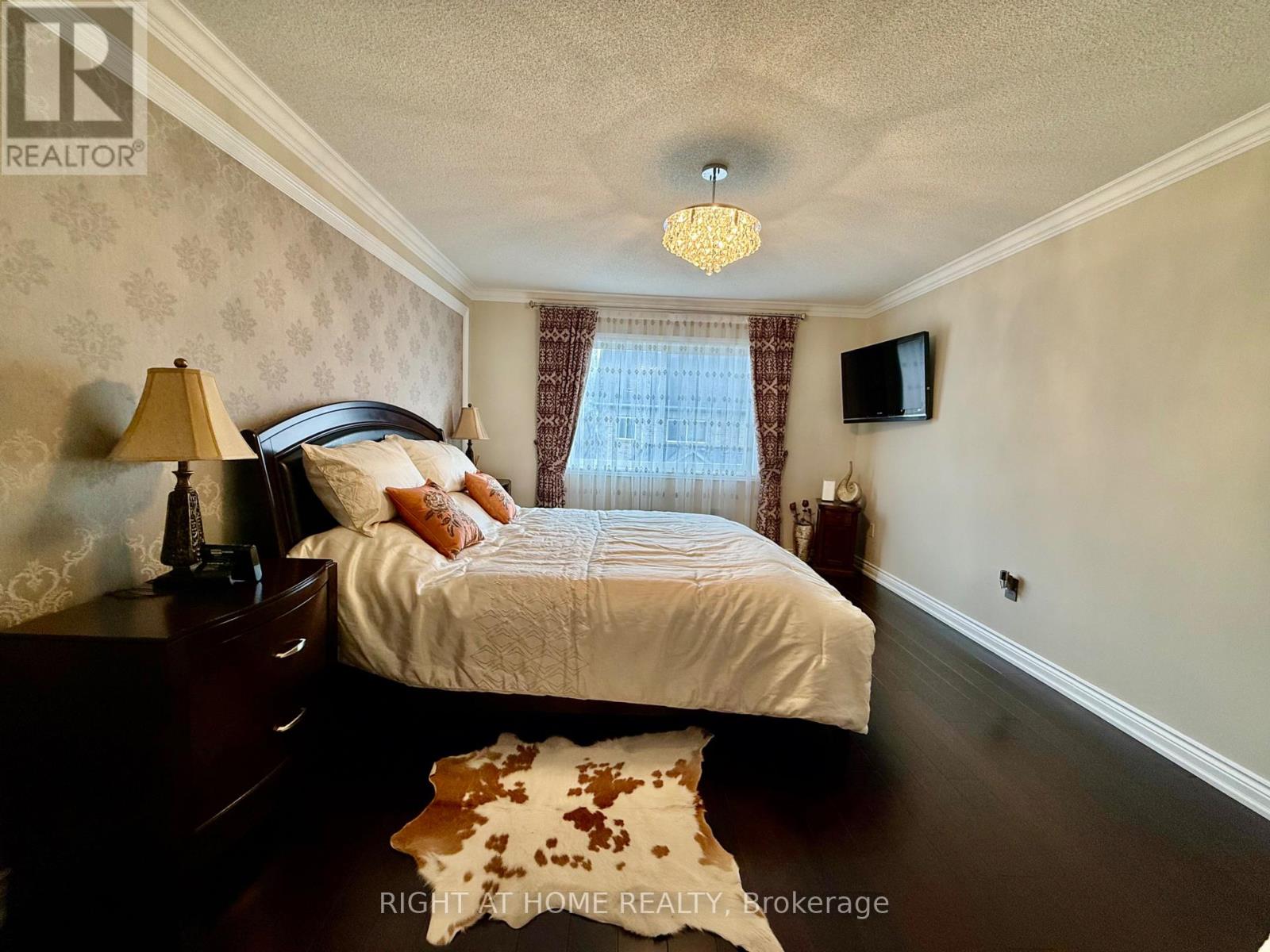 129 Four Seasons Crescent Property Photo 19