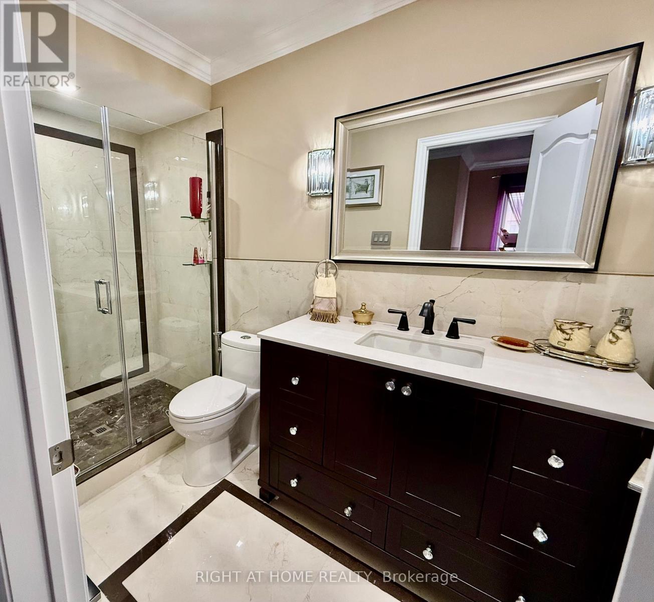 129 Four Seasons Crescent Property Photo 27