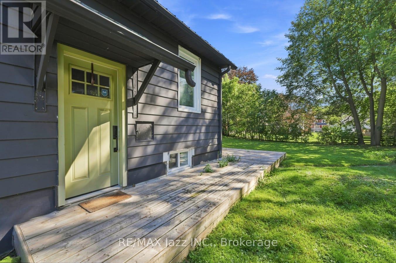 388 Eagle Street Property Photo 19