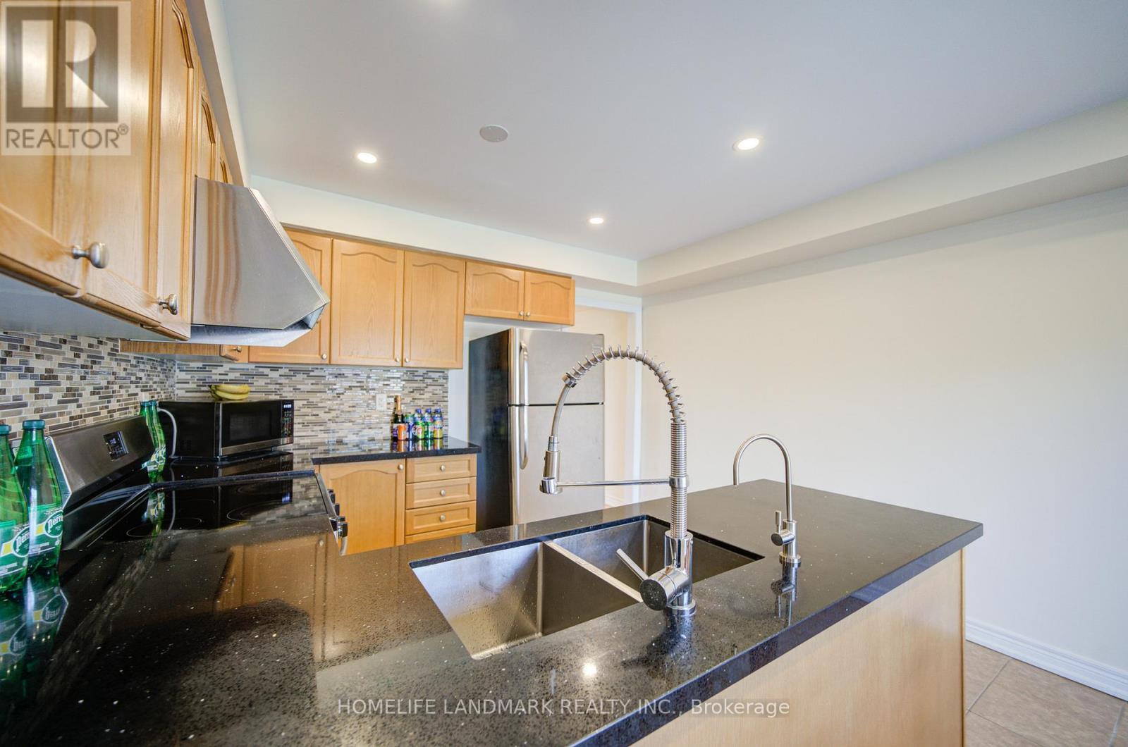 9976 Mccowan Road Property Photo 22