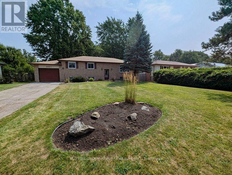 2061 Craig Road Property Photo 2