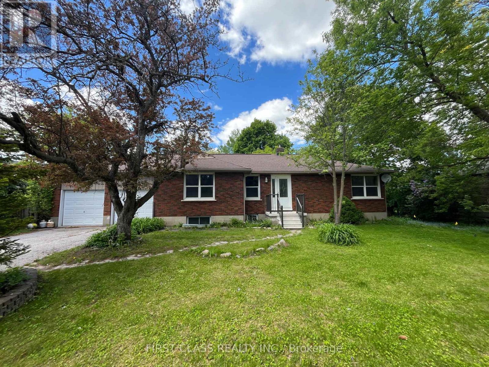 66 North Lake Road Property Photo 1