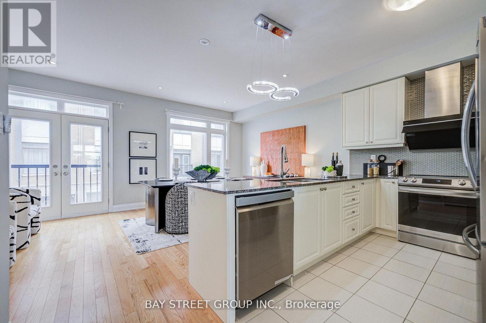 6 Teasel Way Property Photo 7