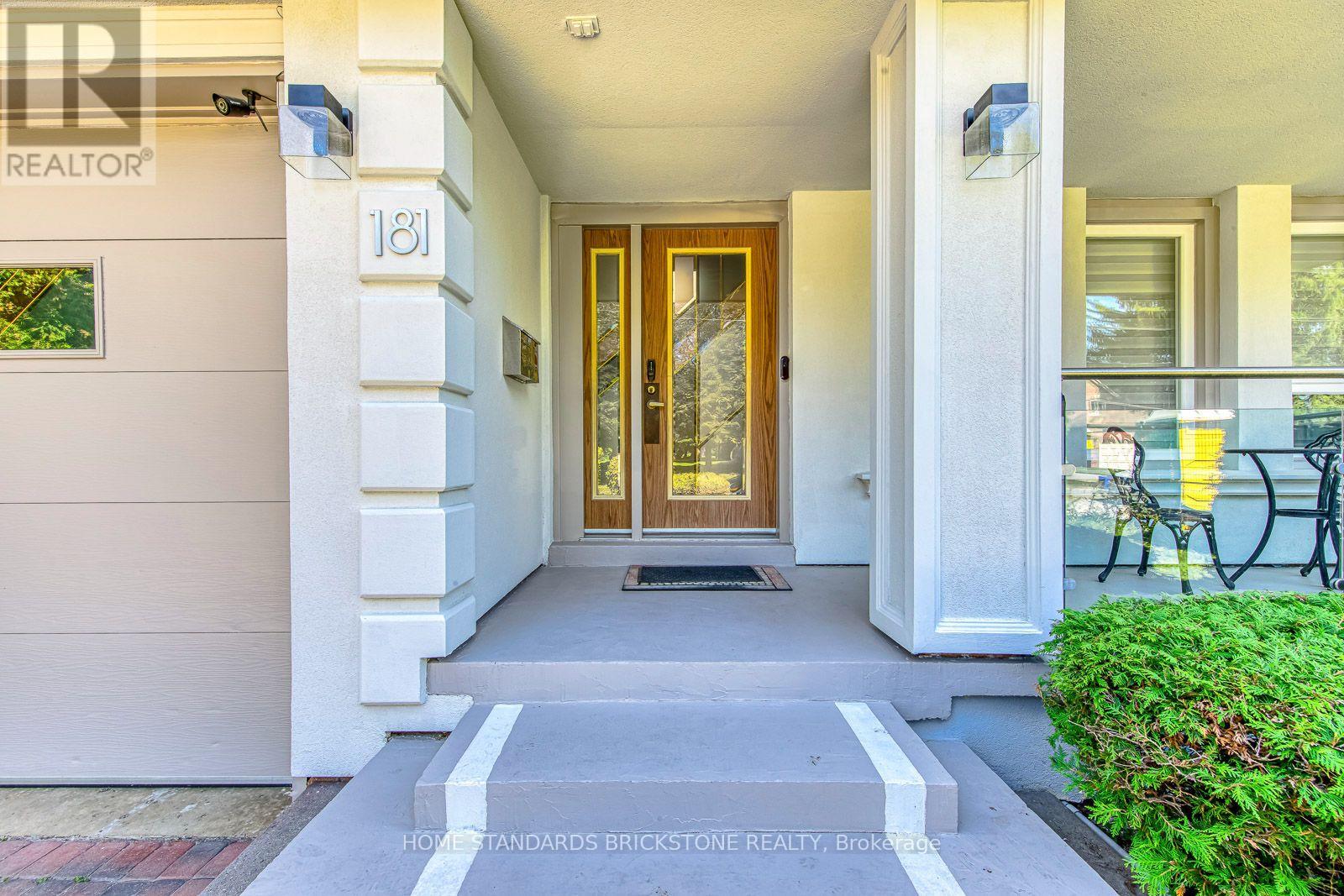 181 Clark Avenue Property Photo 3