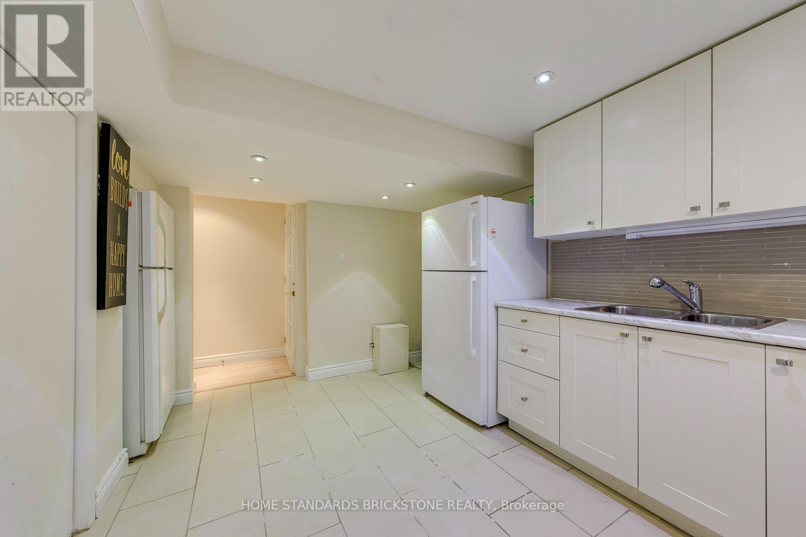 181 Clark Avenue Property Photo 35